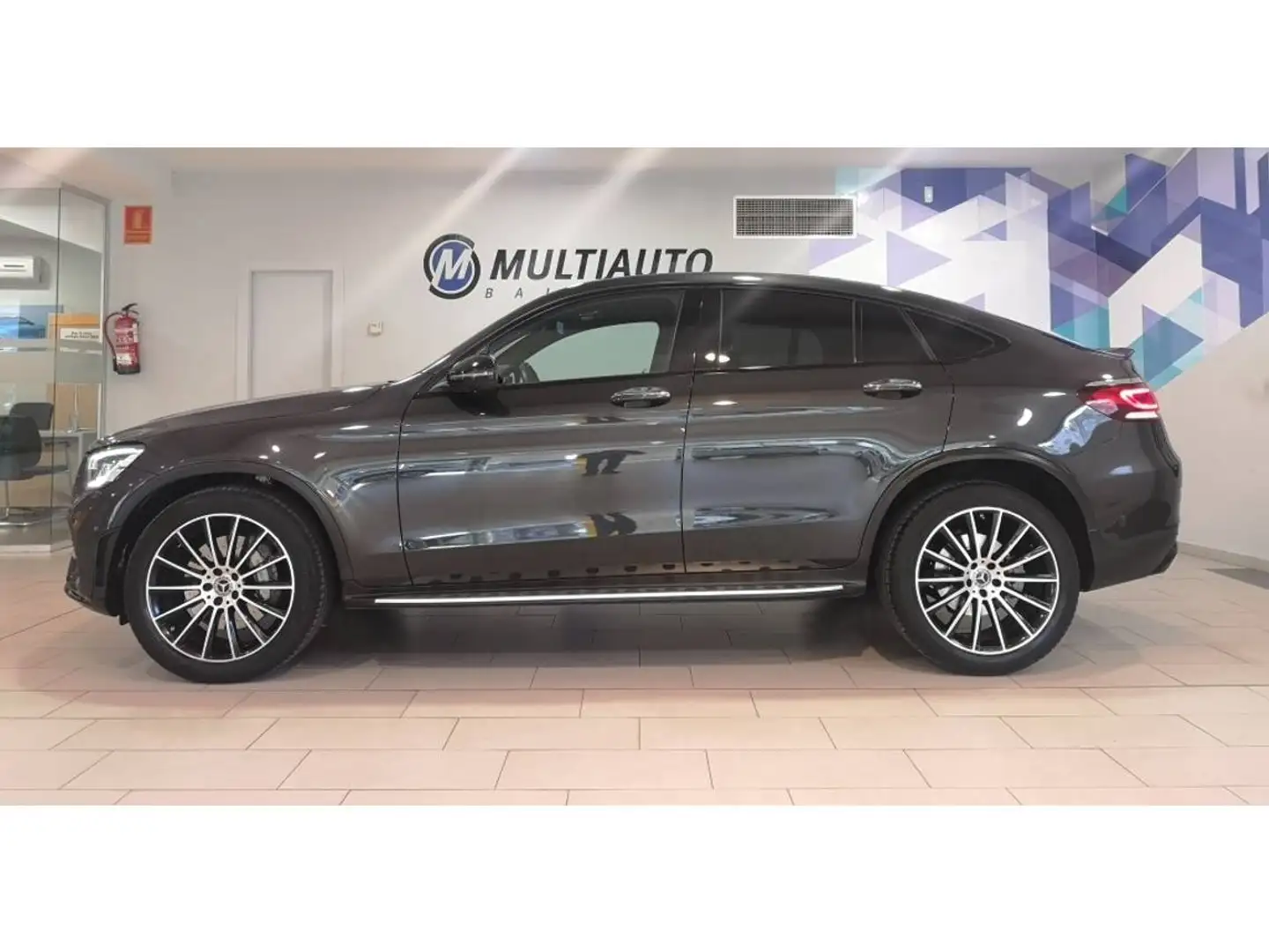 Mercedes-Benz GLC 220 Coupé 220d 4Matic 9G-Tronic Gris - 2
