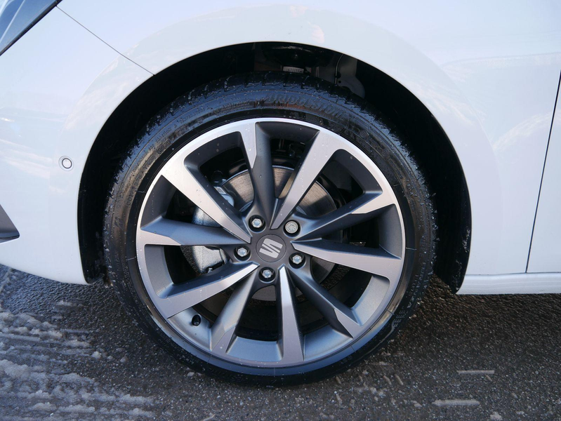 SEAT Leon Sportstourer FR 2.0 TDI Kombi DSG*NAVI*TEMPOMAT... — photo 4