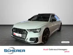 Audi S6 .