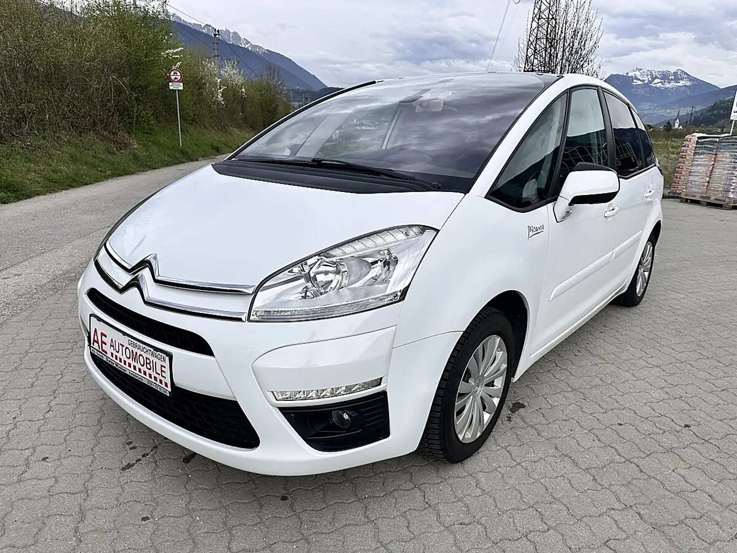 Citroen C4 Picasso 1,6 16V Seduction Weiß - 1