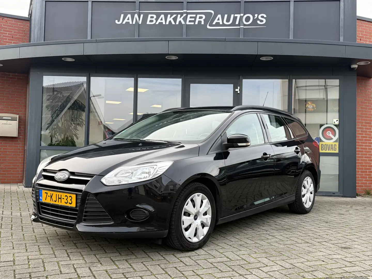 Ford Focus Wagon 1.0 EcoBoost Trend ✅ Navigatie ✅ Cruise cont Schwarz - 1