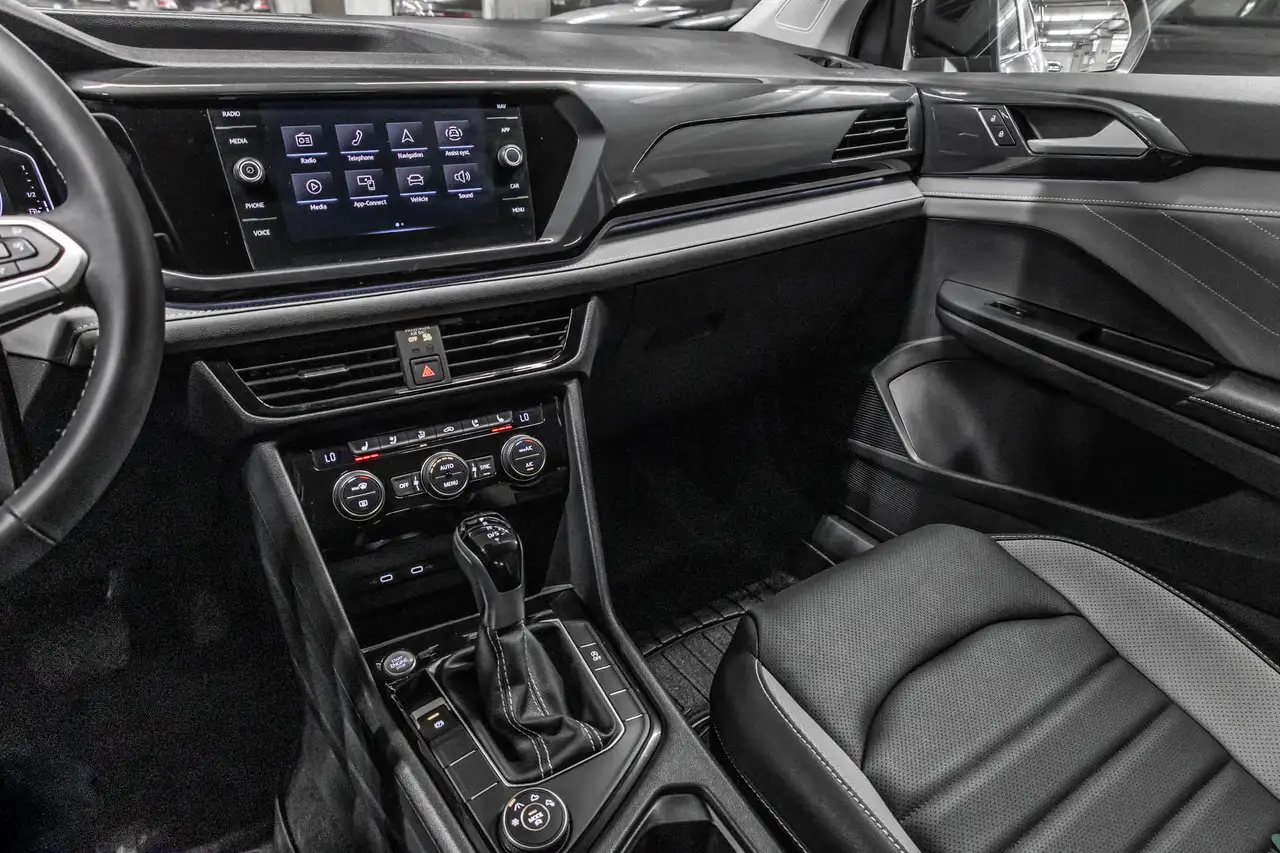 Volkswagen Taos снимка Volkswagen Taos