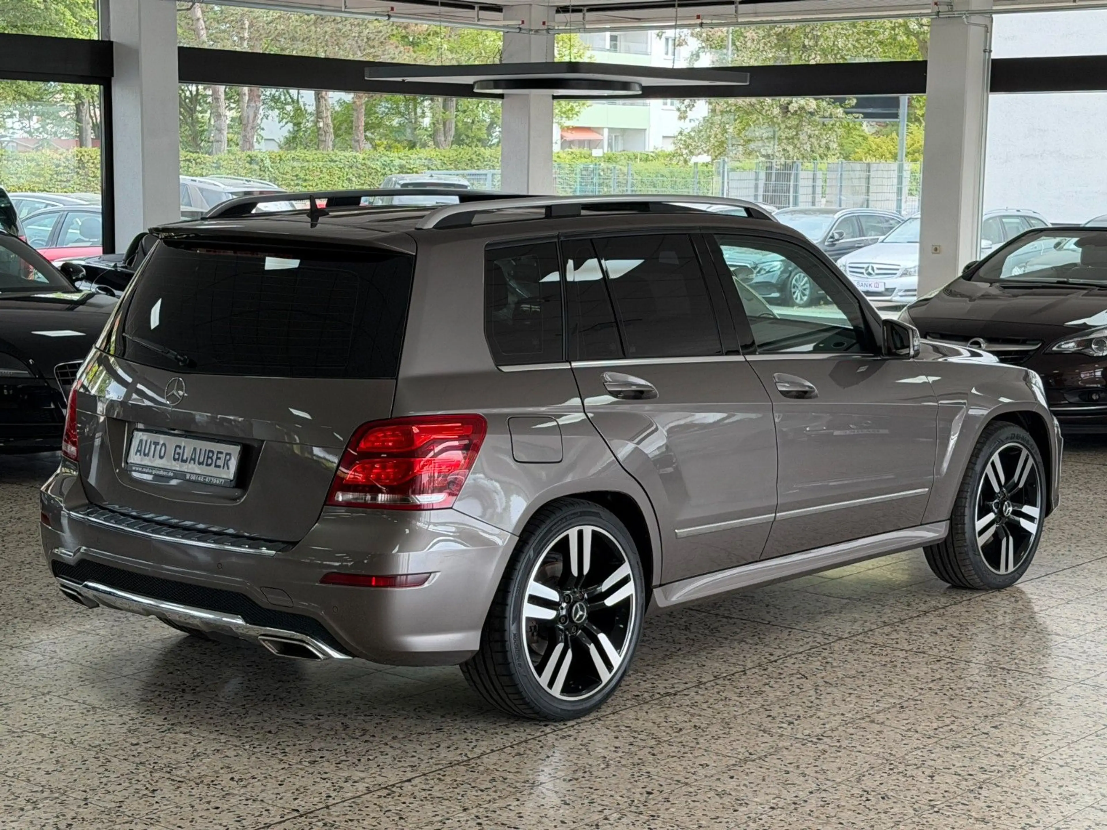 Mercedes-Benz GLK 350 CDI 4Matic/AMG/Navi/Panorama/360°/2.Hand — photo 4