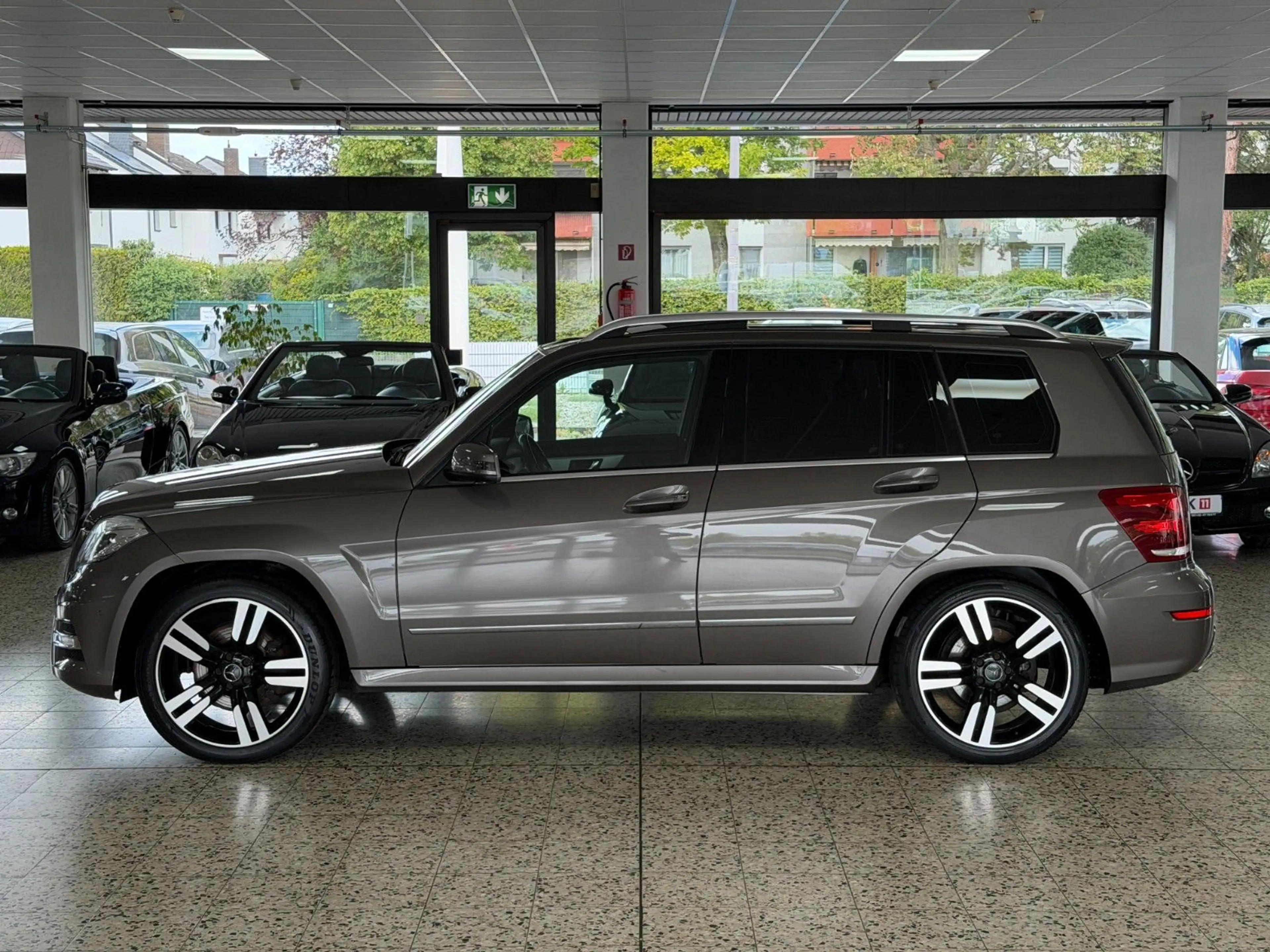 Mercedes-Benz GLK 350 CDI 4Matic/AMG/Navi/Panorama/360°/2.Hand — photo 6
