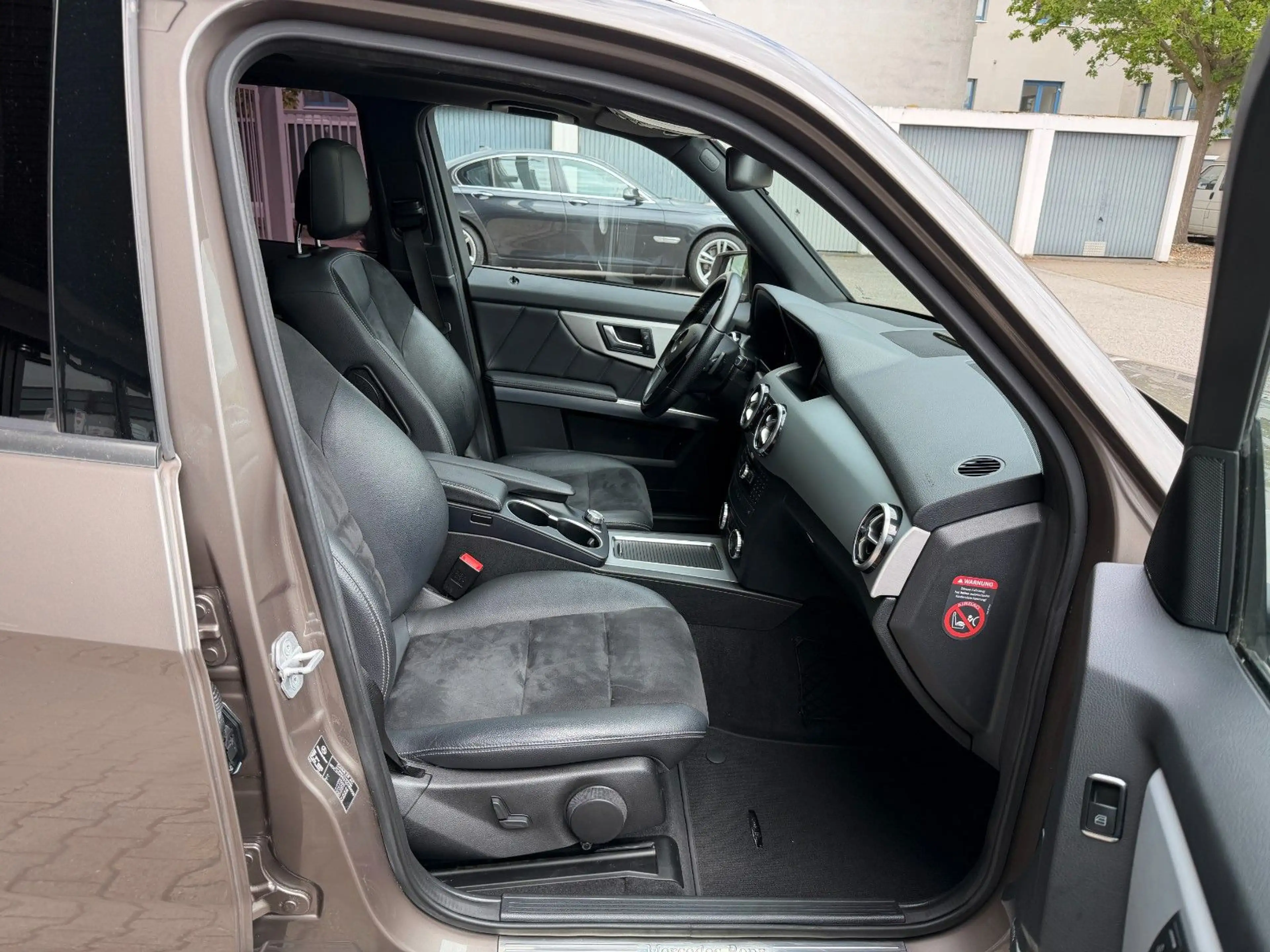 Mercedes-Benz GLK 350 CDI 4Matic/AMG/Navi/Panorama/360°/2.Hand — photo 11