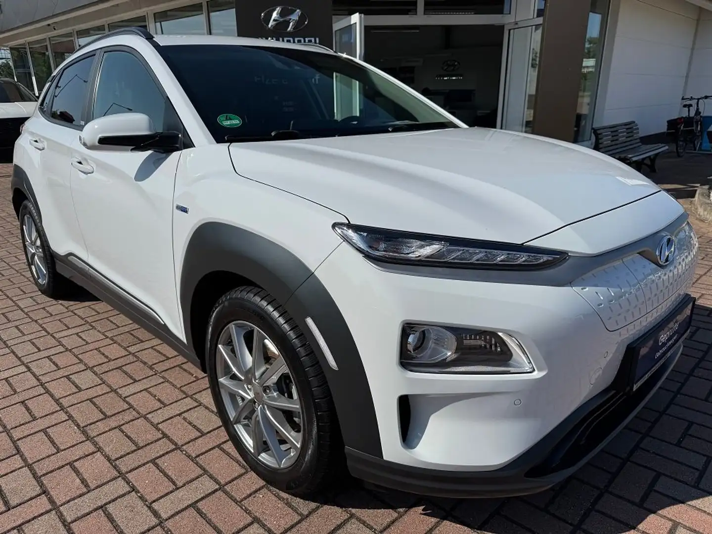Hyundai KONA EV Premium Weiß - 2