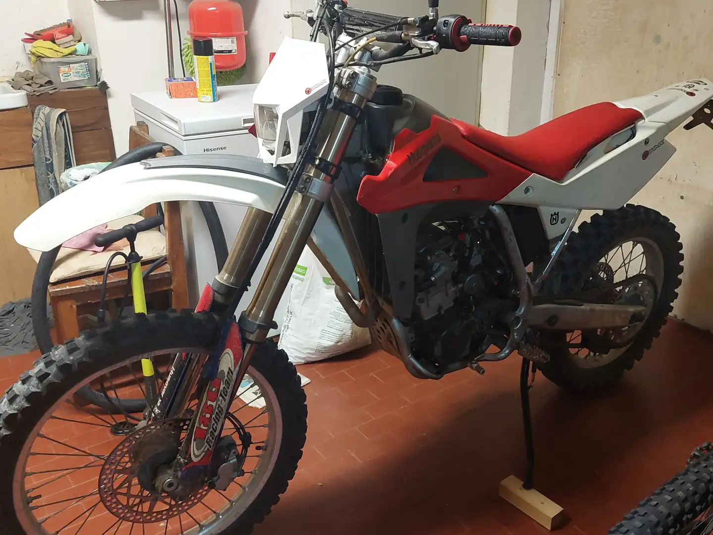 Husqvarna TE 250 Rosso - 1