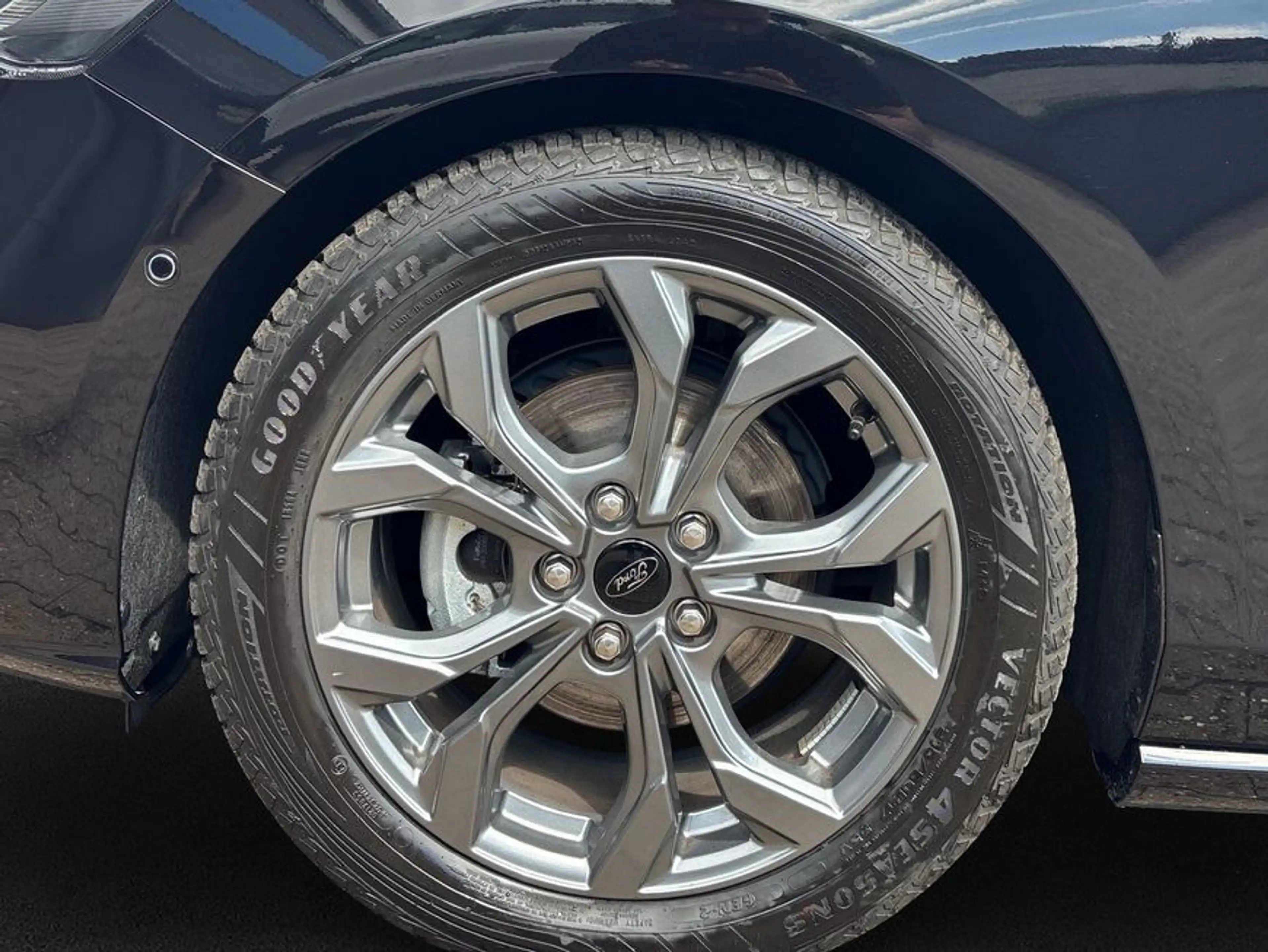 Ford Focus Turnier 1.0 EcoBoost Hybrid Aut. ST-LINE X — photo 7
