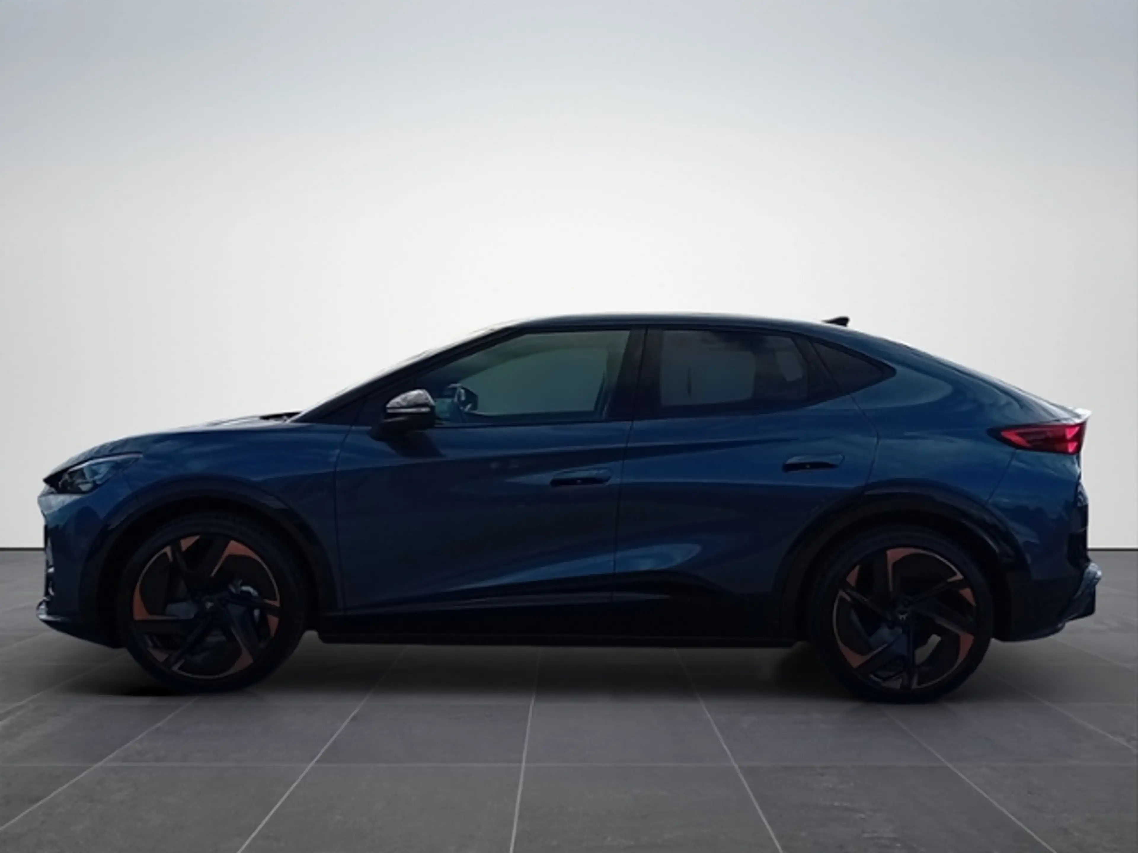 CUPRA Tavascan VZ 250 kW /77 kWh  -Adrenalin-Paket- — photo 4
