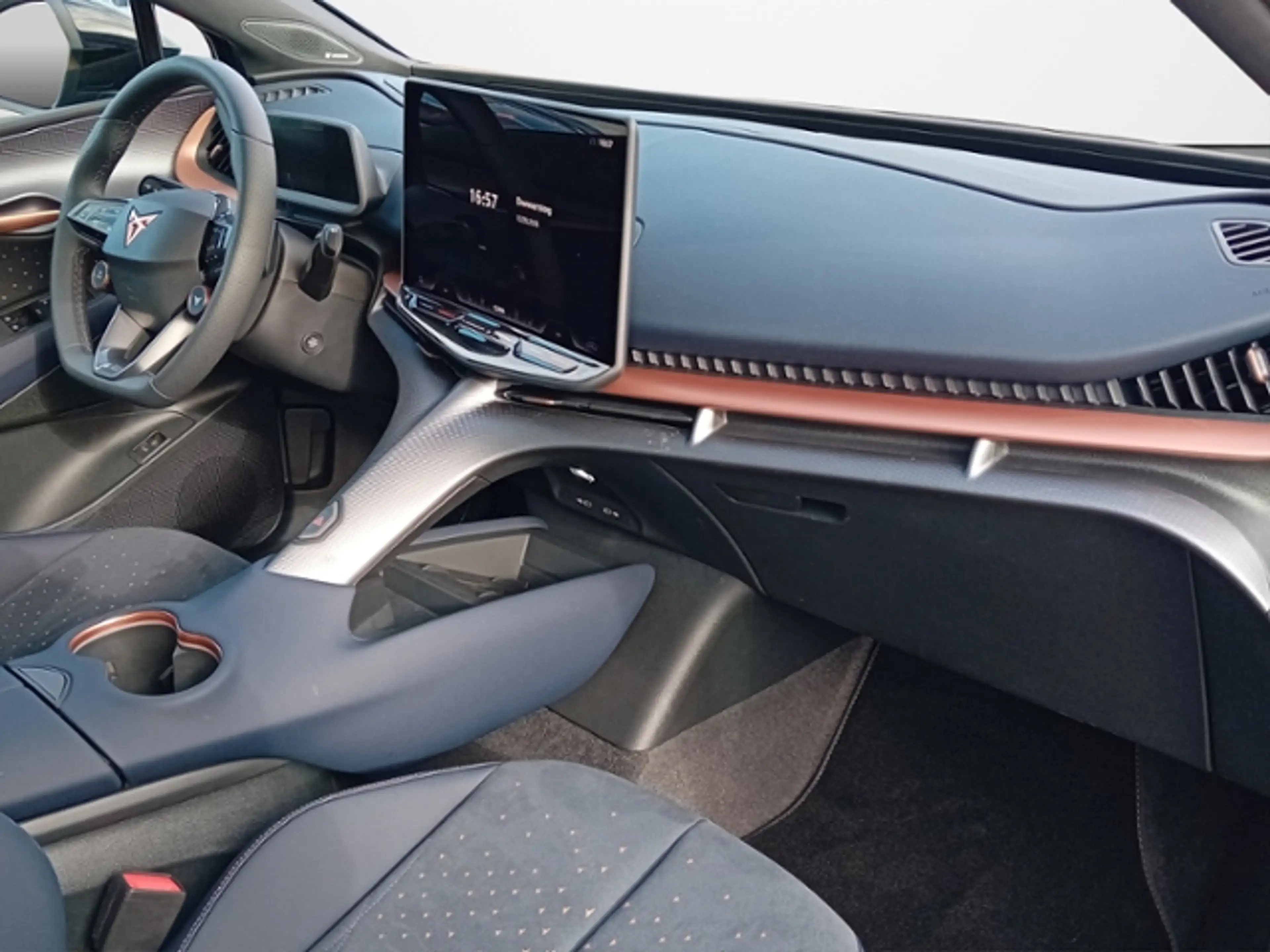 CUPRA Tavascan VZ 250 kW /77 kWh  -Adrenalin-Paket- — photo 14