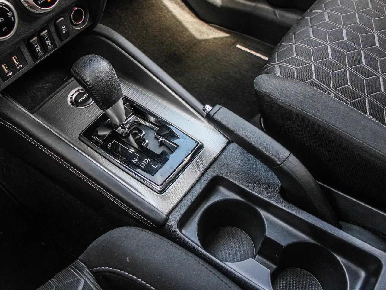 Mitsubishi RVR снимка Mitsubishi RVR