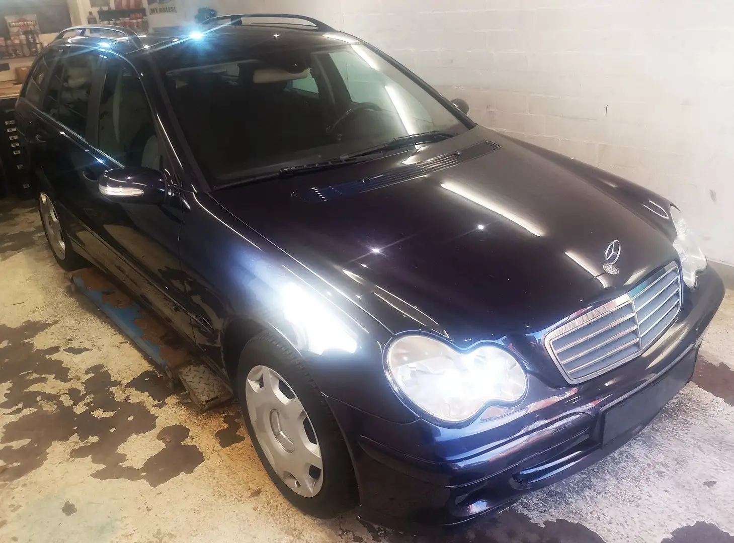 Mercedes-Benz C 180 KOMPRESSOR T CLASSIC - 2