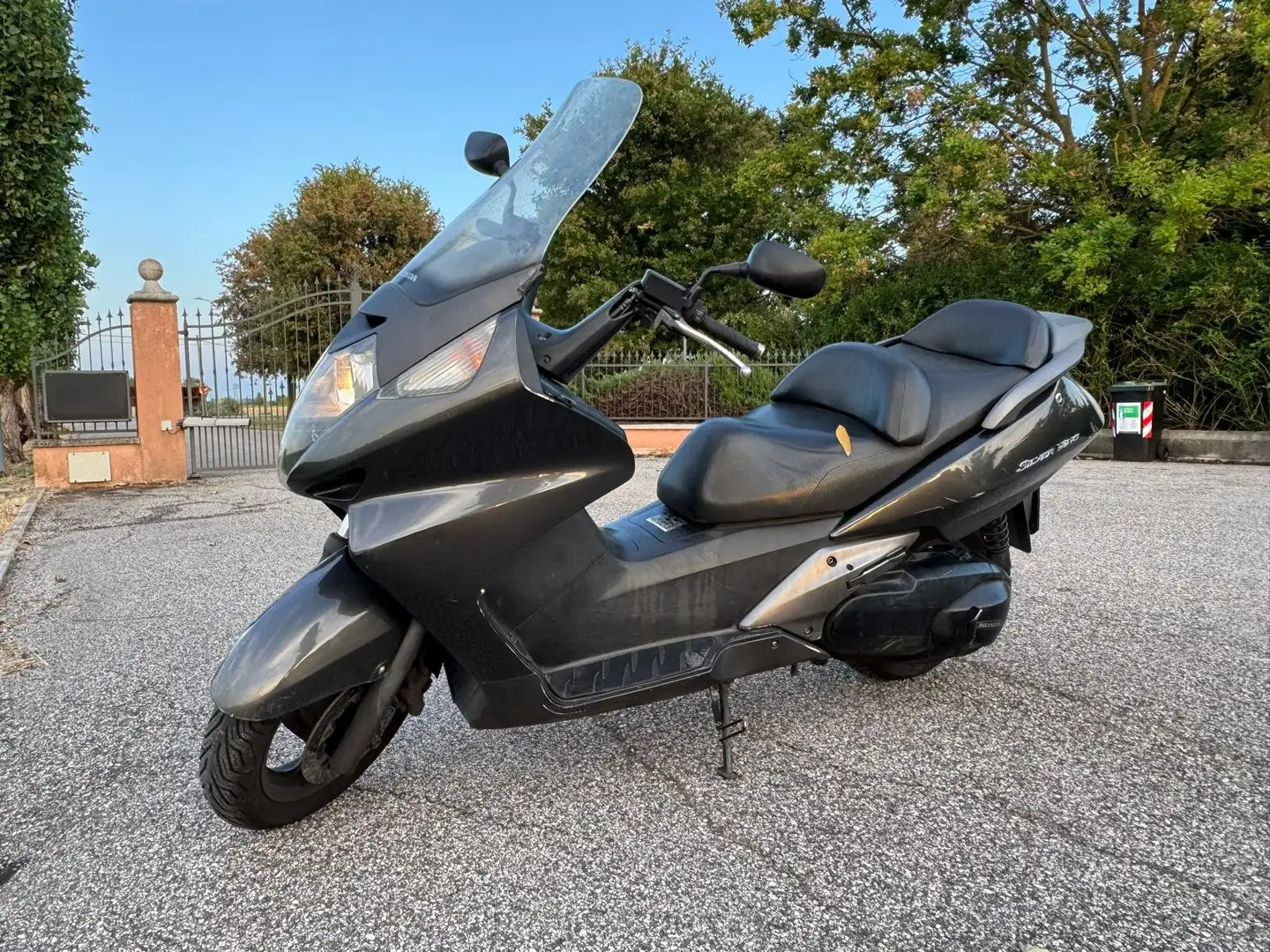 Honda Silver Wing 400 Gris - 1
