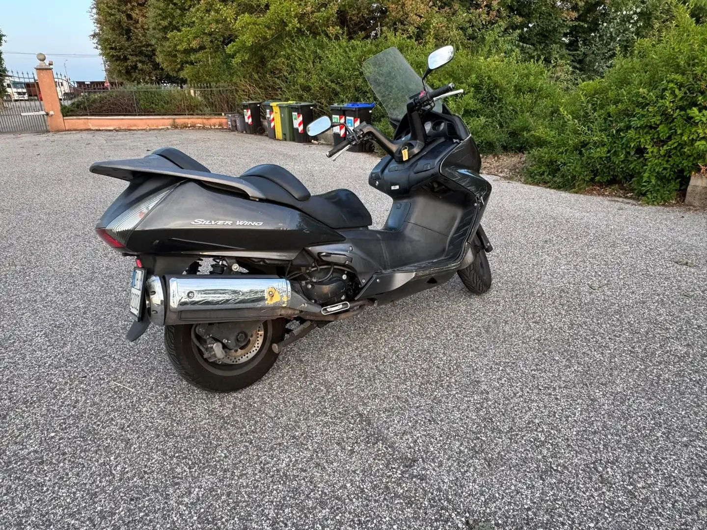 Honda Silver Wing 400 Gris - 2