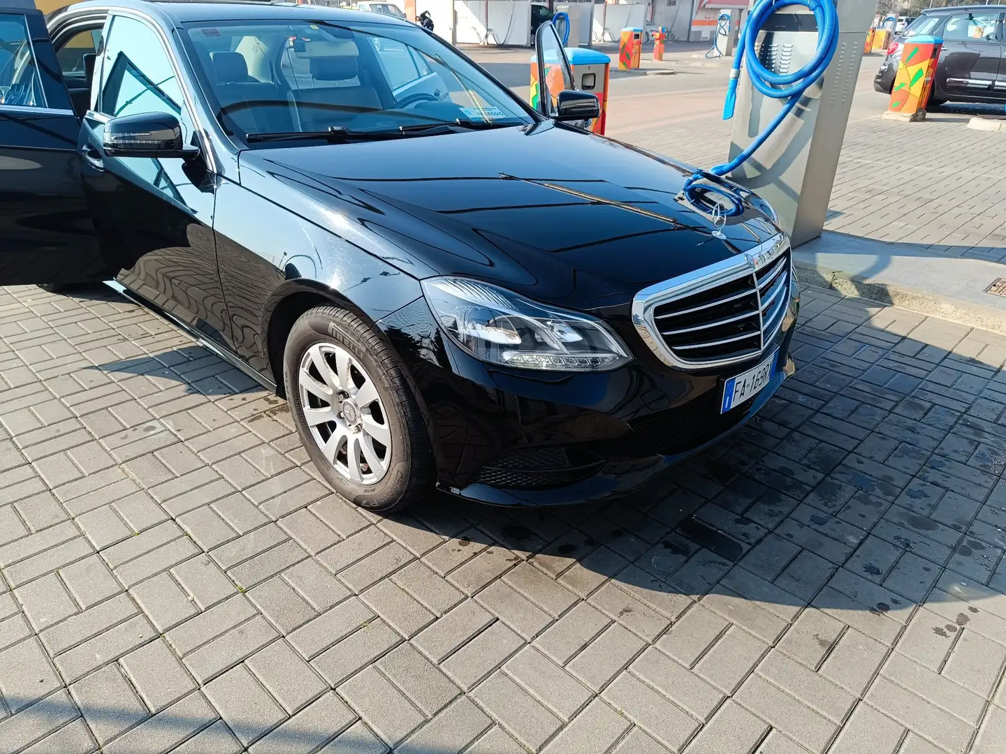 Mercedes-Benz E 200 bt Executive auto - 2