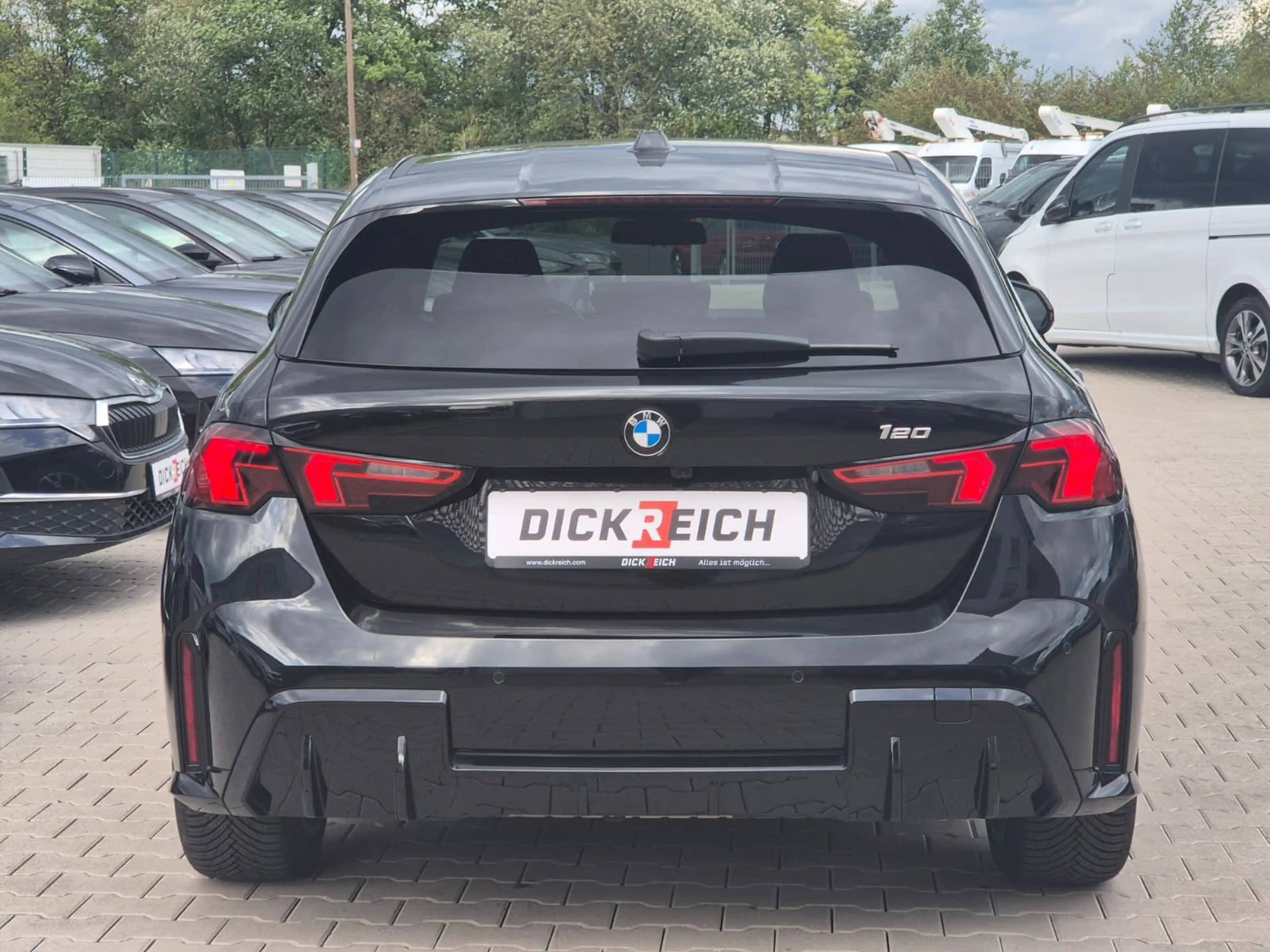 BMW 120 i M Sport Adaptiv LED*PANO*AHK*M Alcantara — photo 5