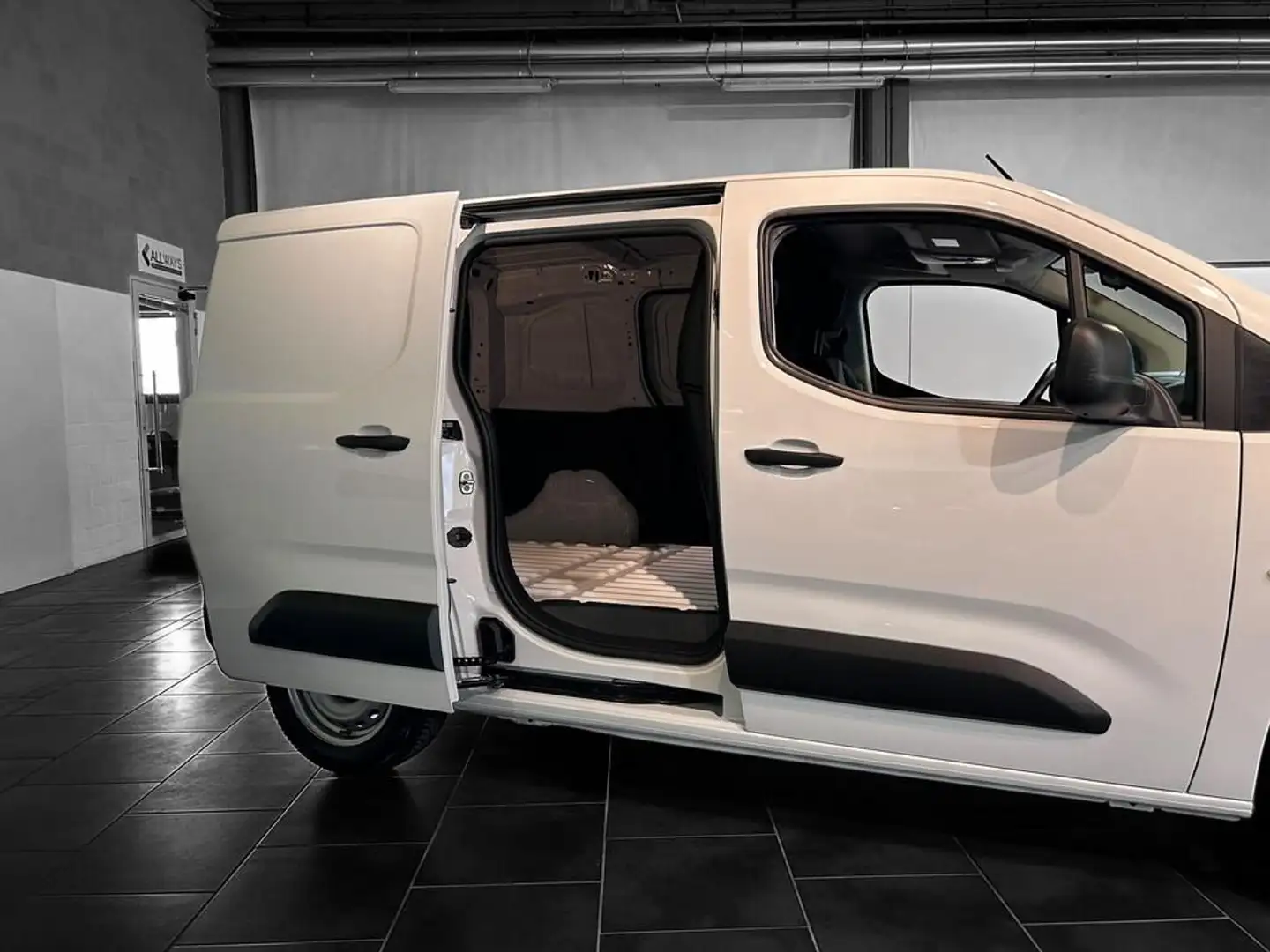 Toyota Proace city 1.5D 100cv S&S L1 D - 2