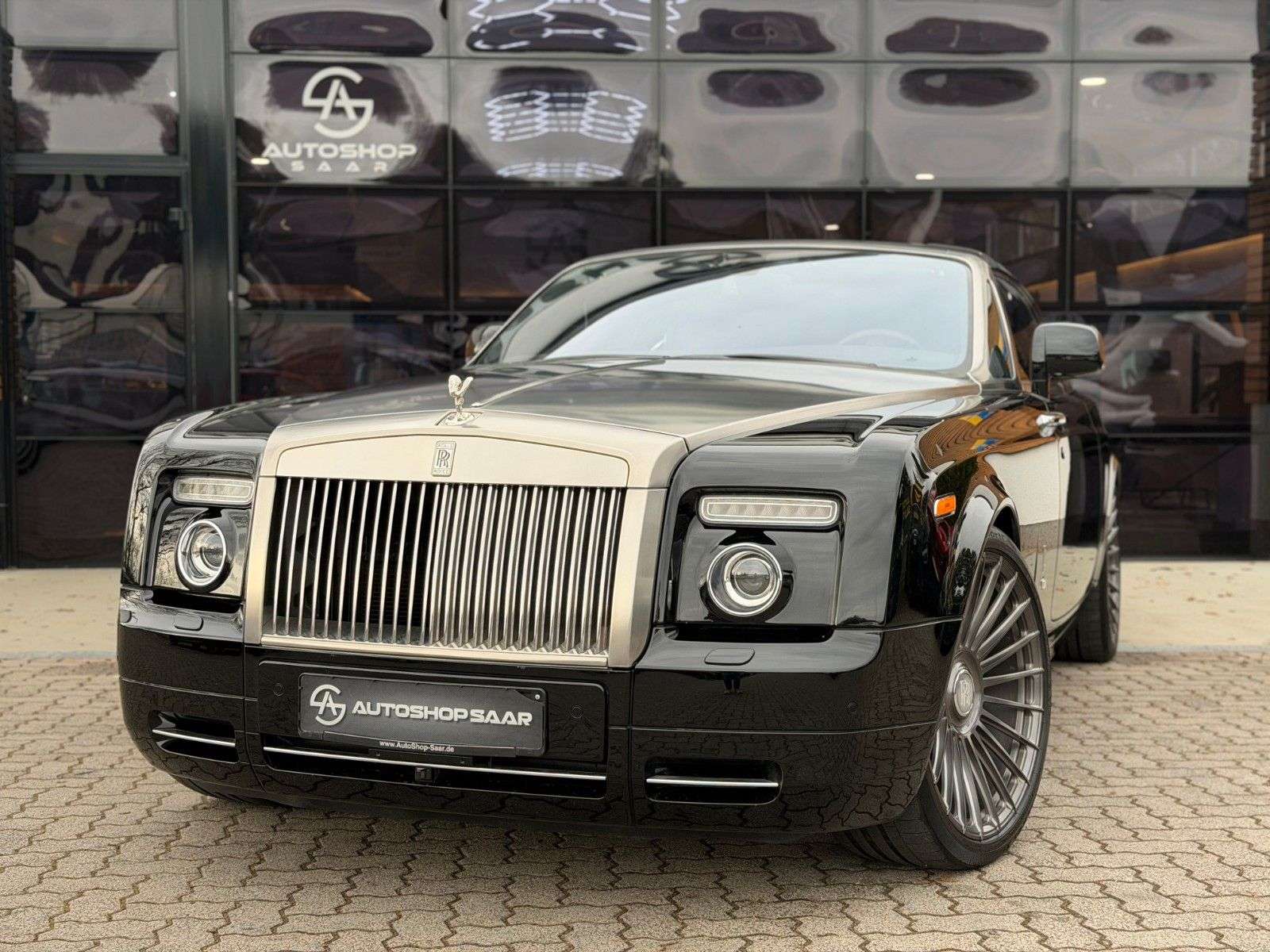Second hand Rolls Royce Phantom 6.7