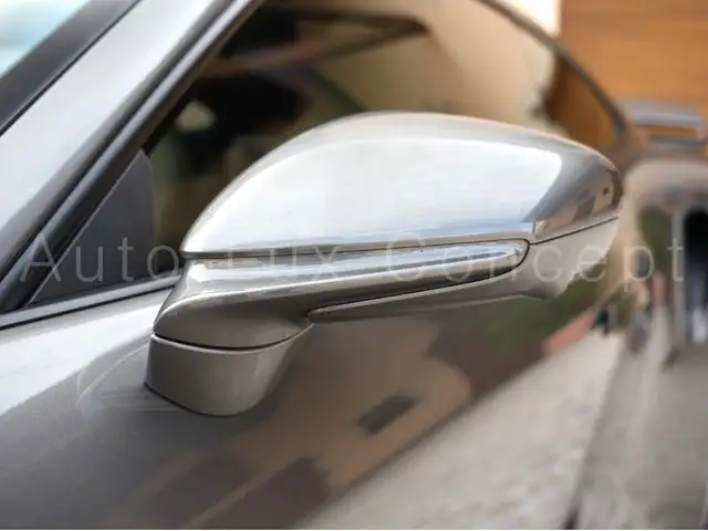 Porsche 911 view 9
