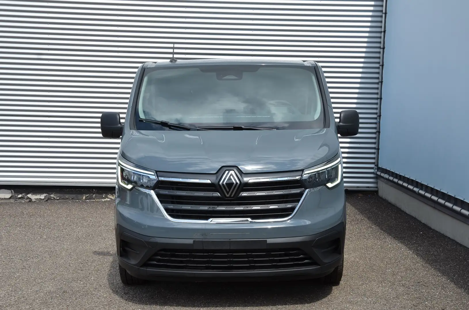 Renault Trafic 2.0DCI- L2- Automaat- Carplay- Nieuw- 27990+BTW Grijs - 2