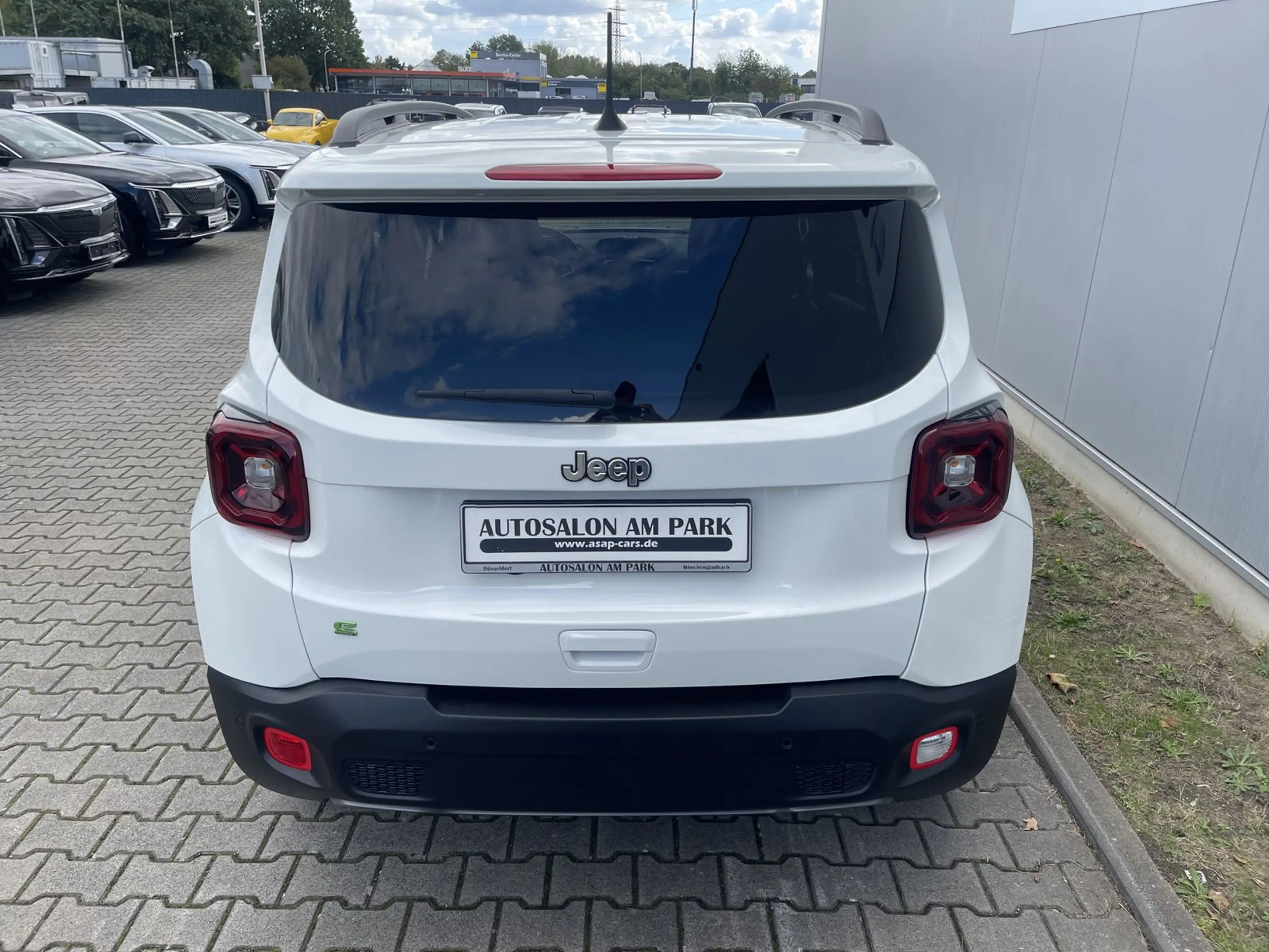 Jeep Renegade Limited 1,5 MHEV Mild Hybrid LED — photo 4