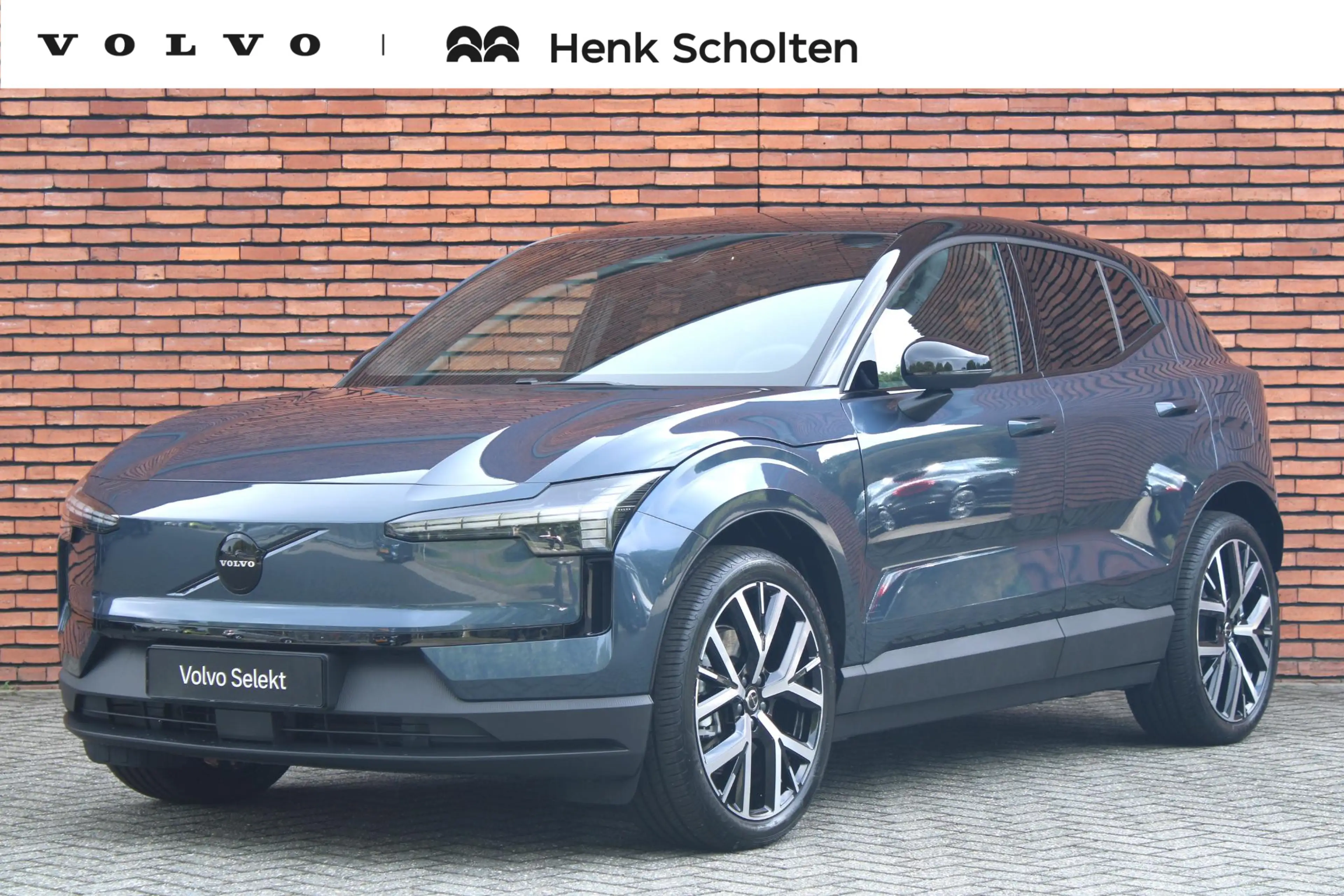 Volvo EX30 Black Edition P5 Long Range Plus Europa | Elektris