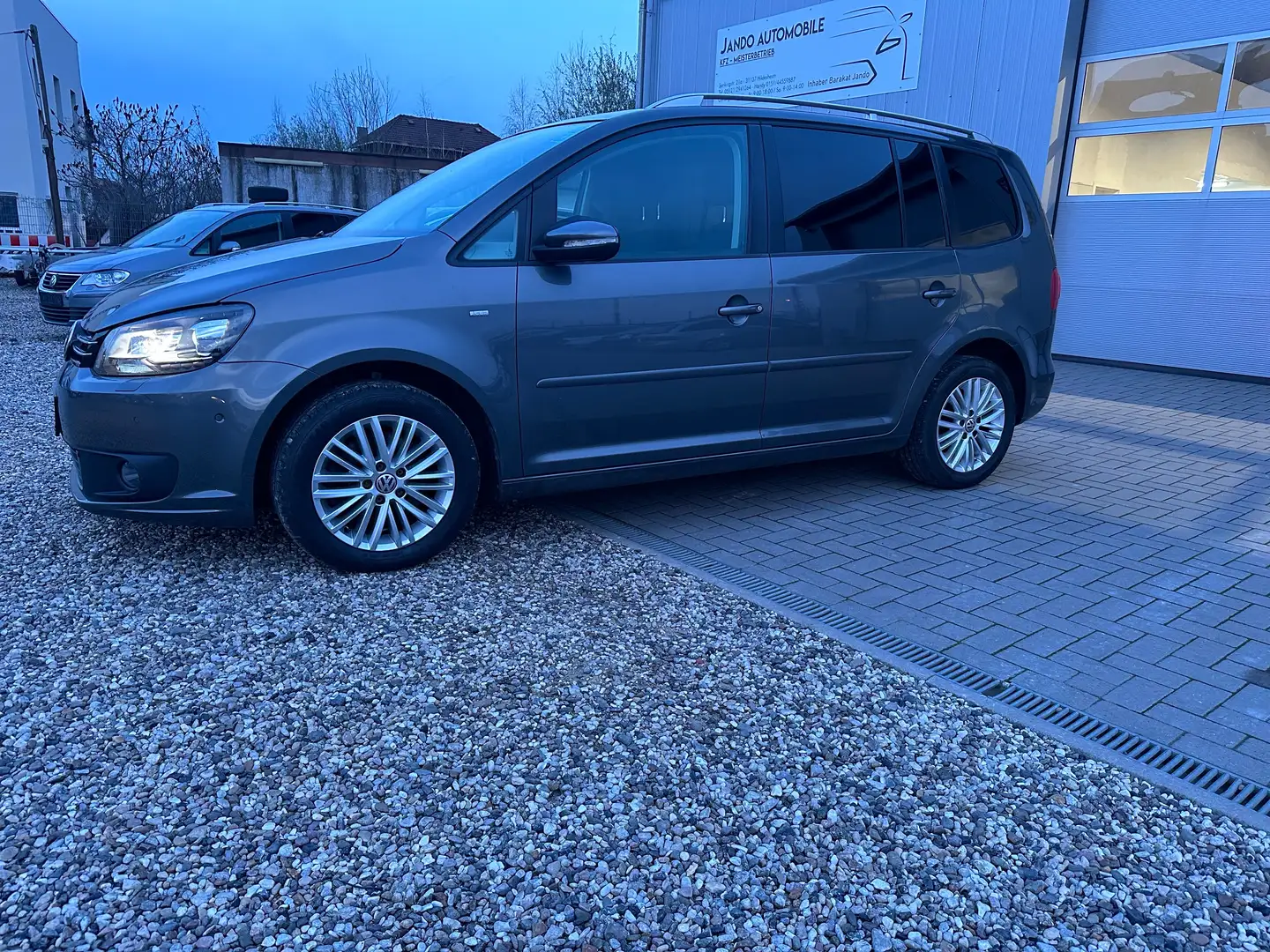 Volkswagen Touran Cup Gris - 1