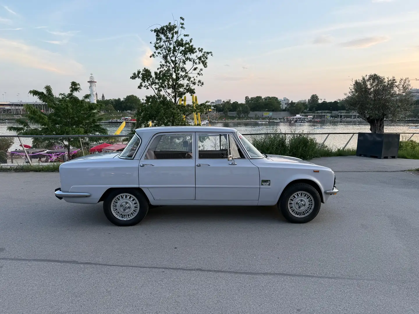 Alfa Romeo Sonstige Giulia Super Nuova 1300 Grau - 2
