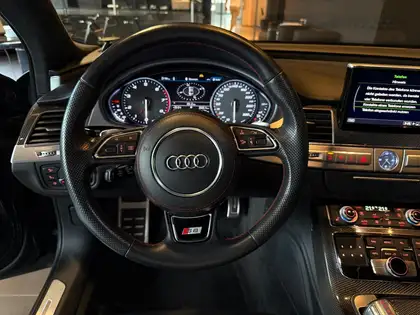 Annonce voiture d'occasion Audi S8 - CARADIZE