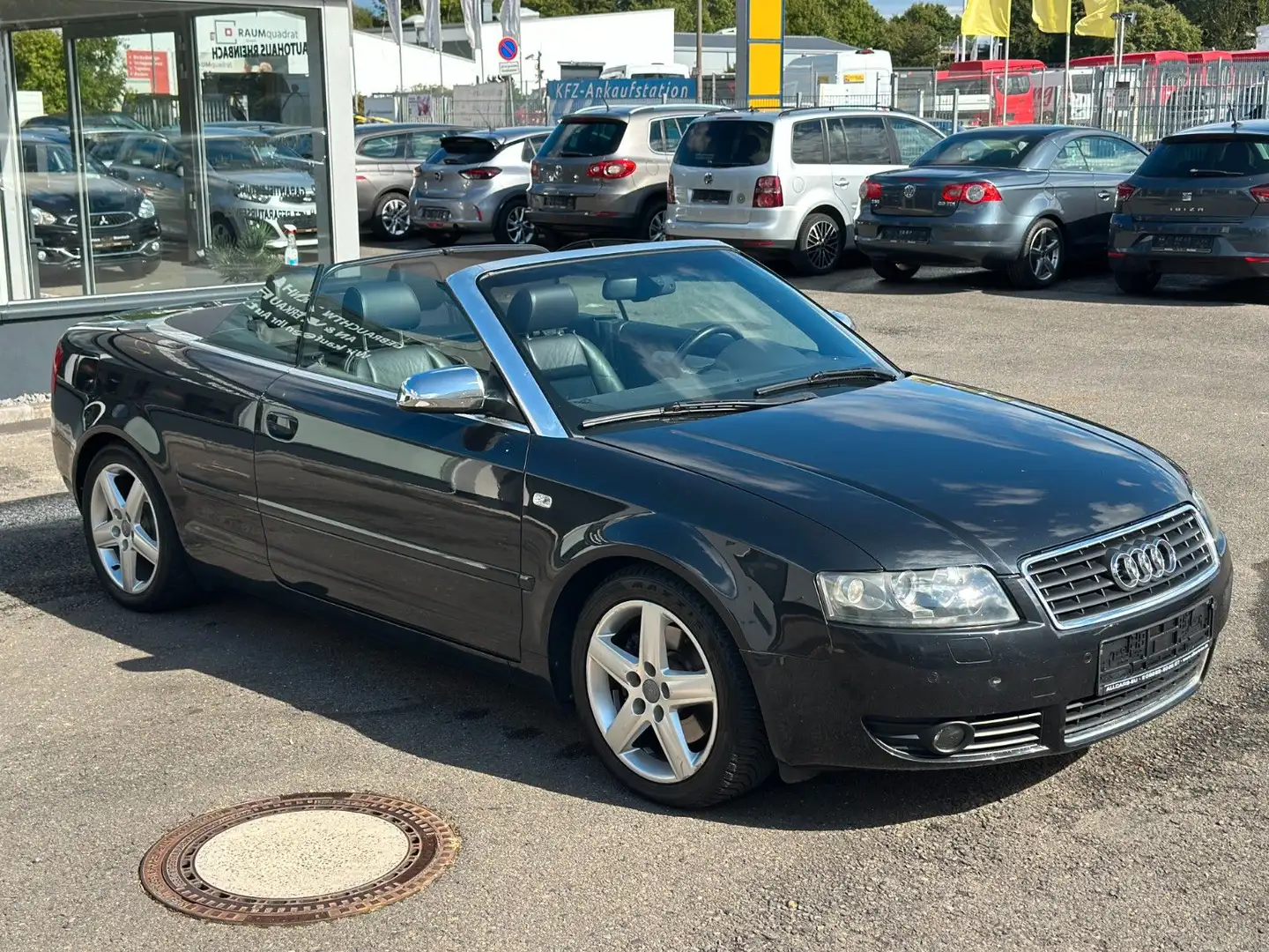 Audi A4 Cabriolet 2.4 AUTOMATIK/HU NEU/ VIELES NEU Noir - 1