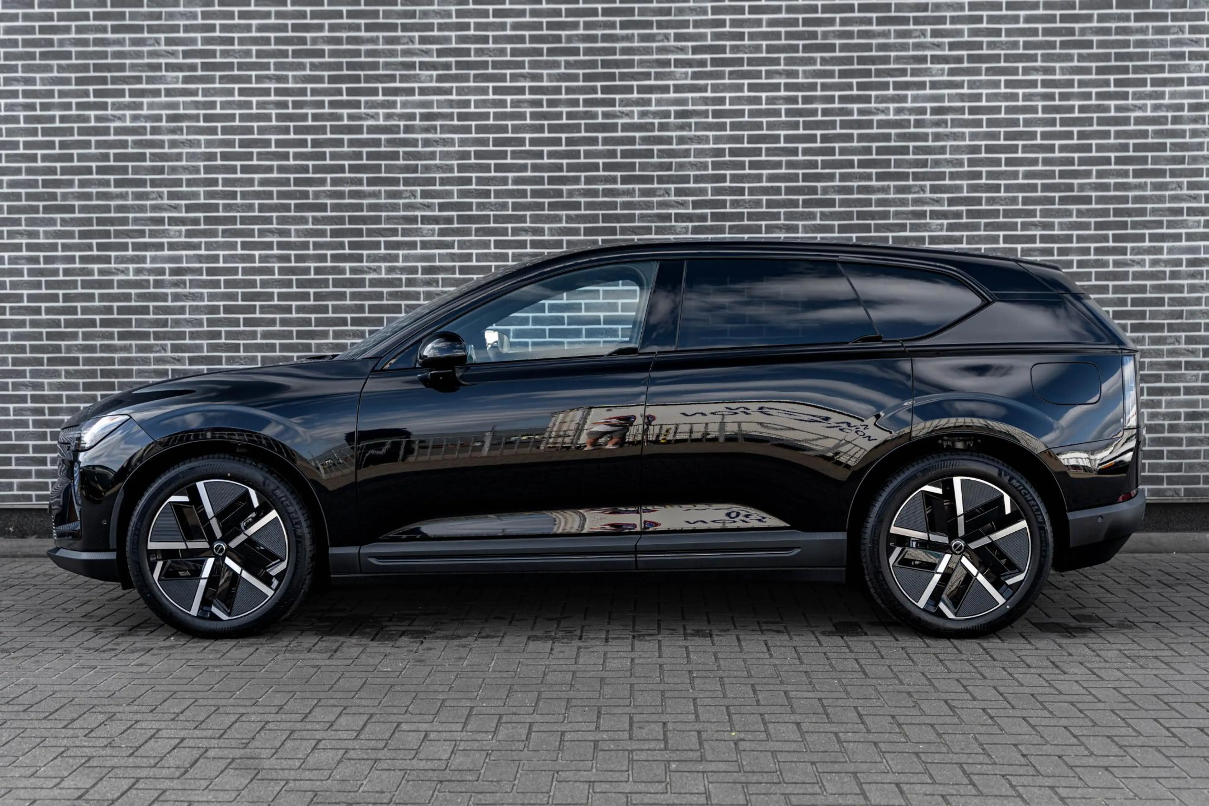 Volvo EX60 P10 AWD Ultra 95 kWh | 2.400 KG Trekgewicht | Goog — photo 9