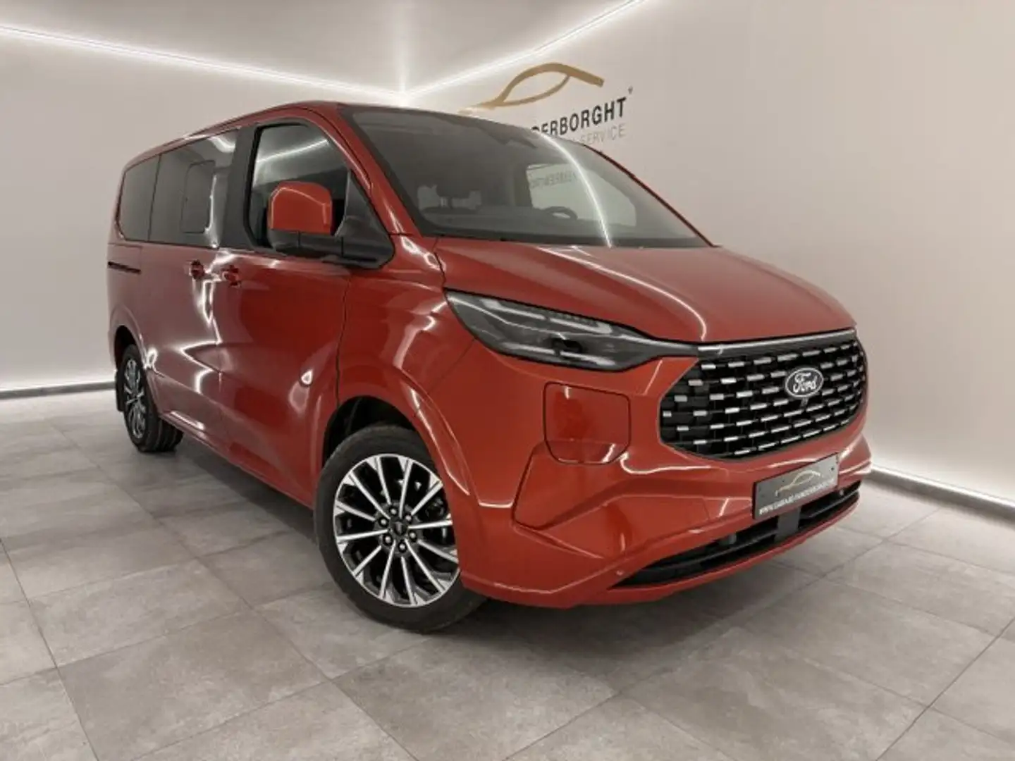 FORD Tourneo