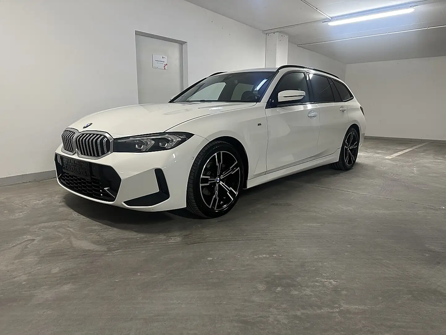BMW 318 d M Paket Weiß - 1
