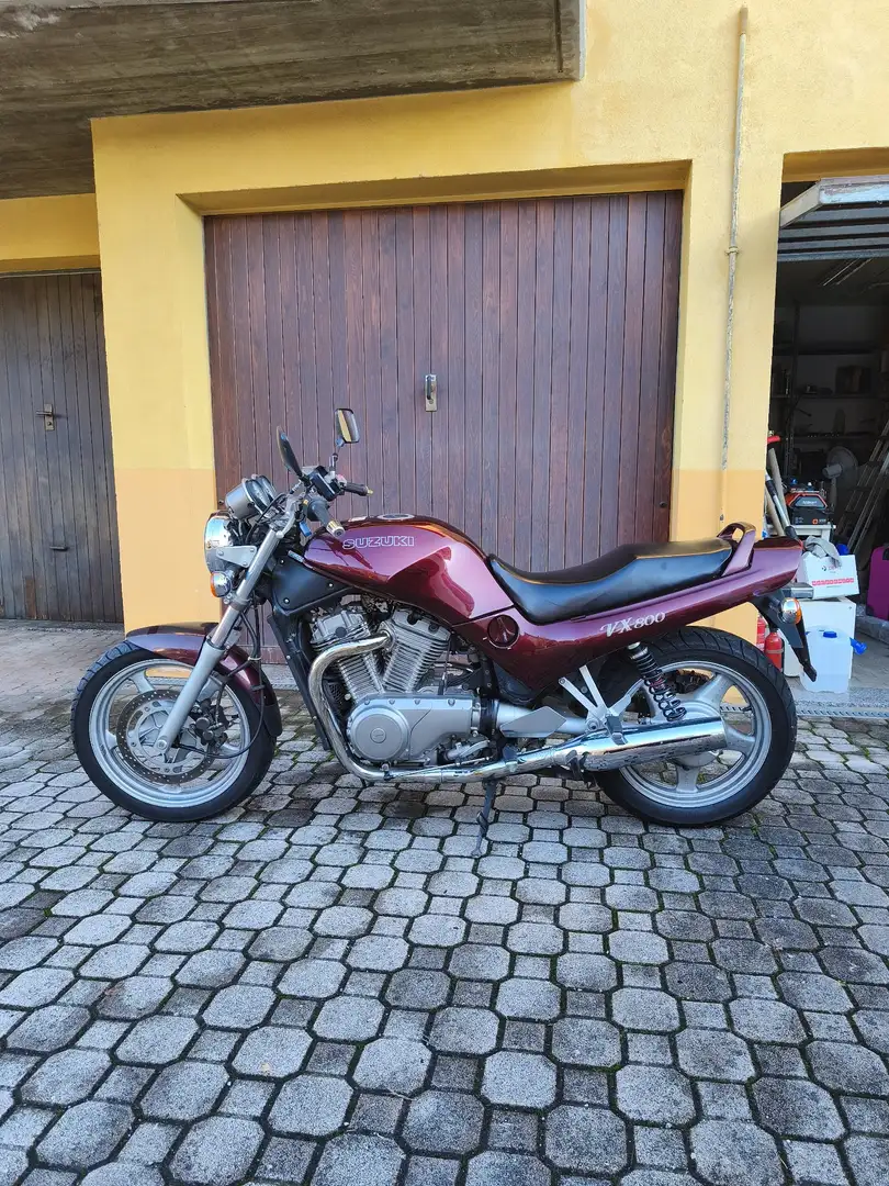 Suzuki VX 800 Red - 1