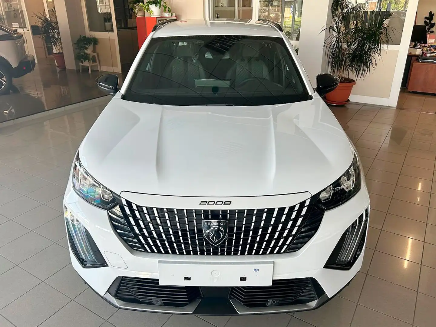 Peugeot 2008 1.2 puretech 100 s&s Allure Bianco - 2