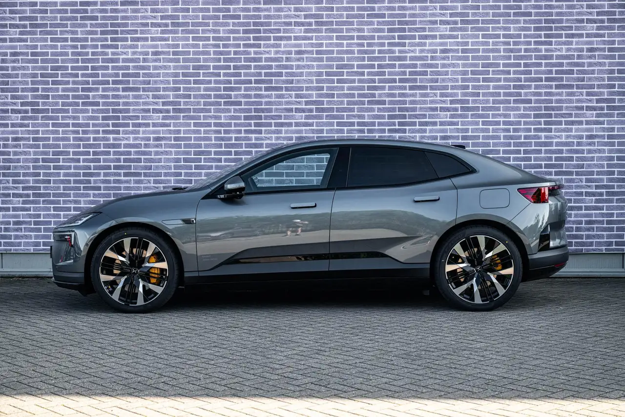 Polestar 4 2026