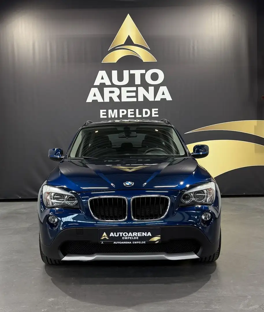 BMW X1 18 i sDrive*Panorma*Bi-Xenon*SZH.*Klima*PDC Blau - 2