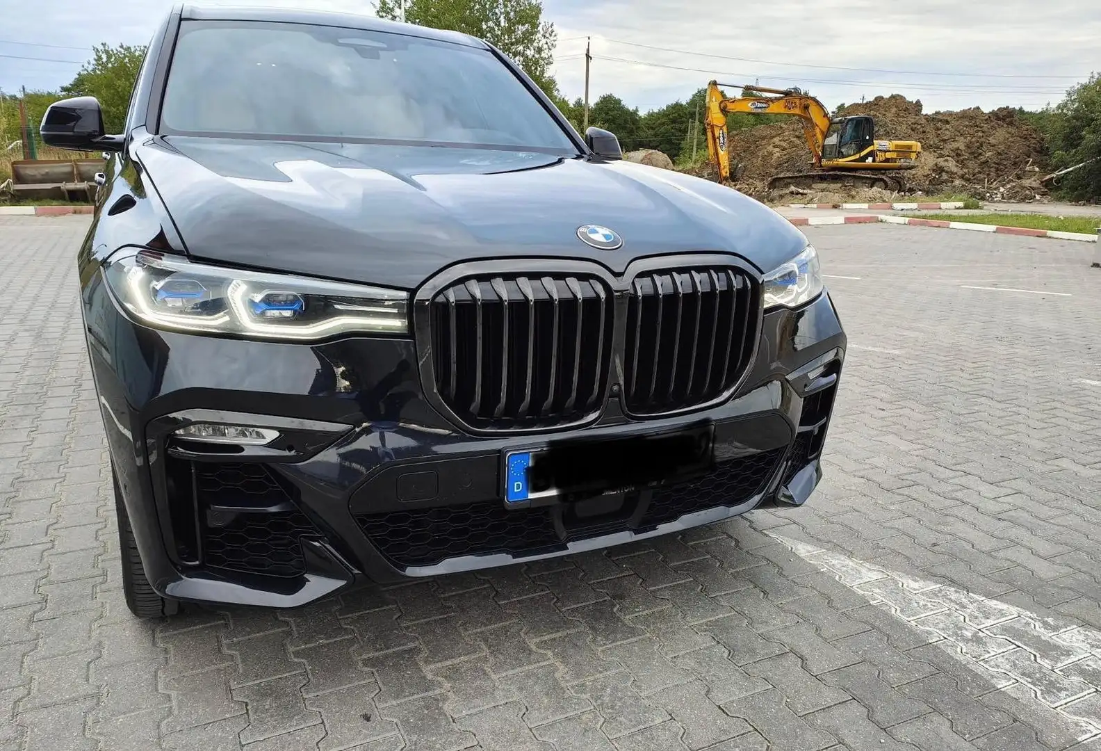 BMW X7 M M50i - 2