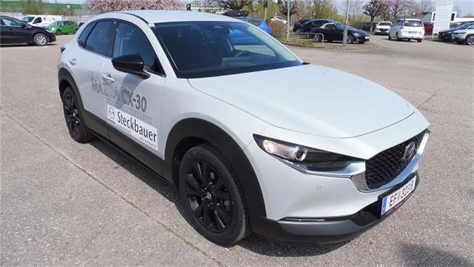 Mazda CX-30 2025 2.5L e-SKYACTIV G 140ps 6MT 2WD H Weiß - 2