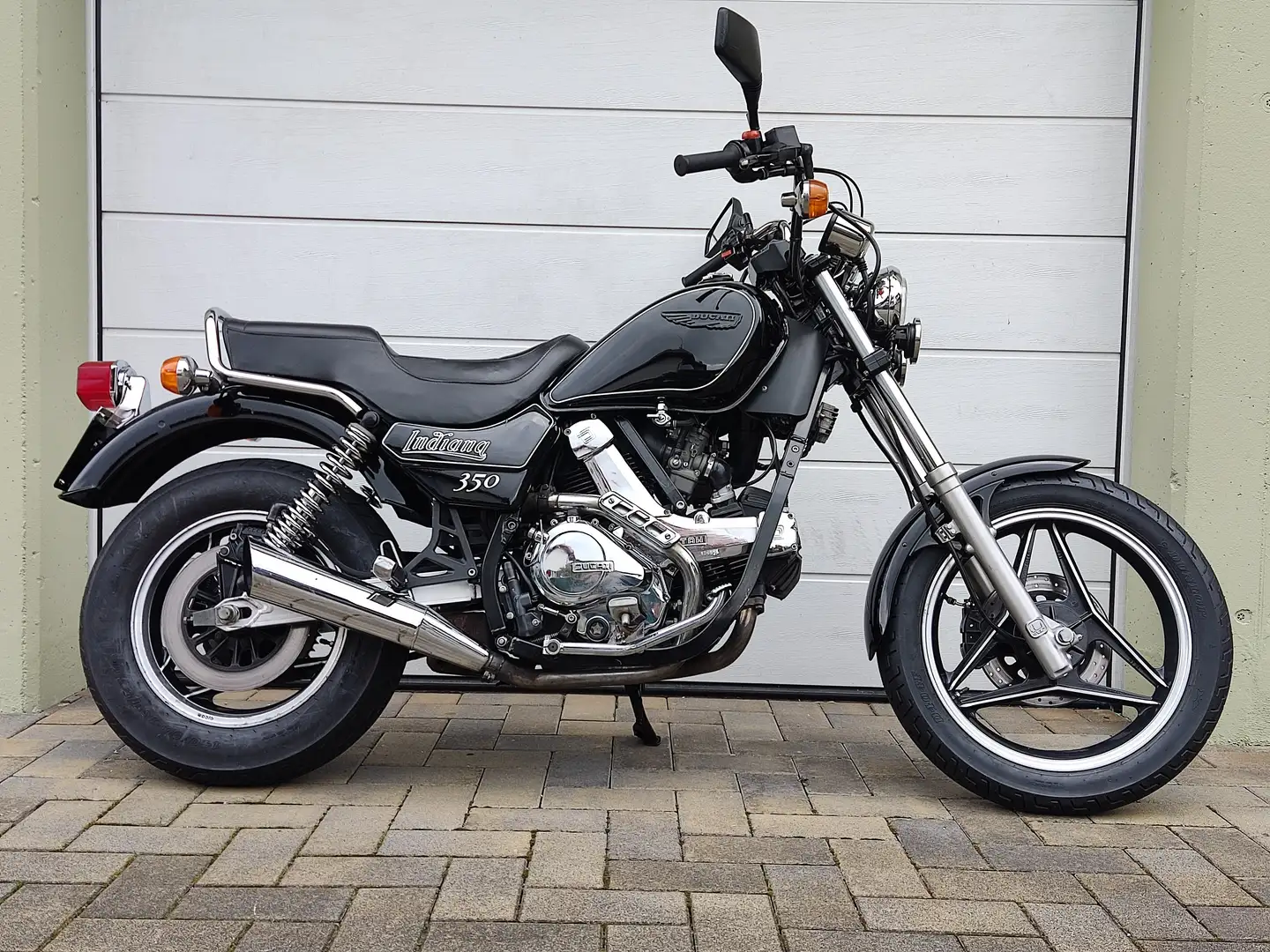 Ducati Indiana 350cc Чорний - 2