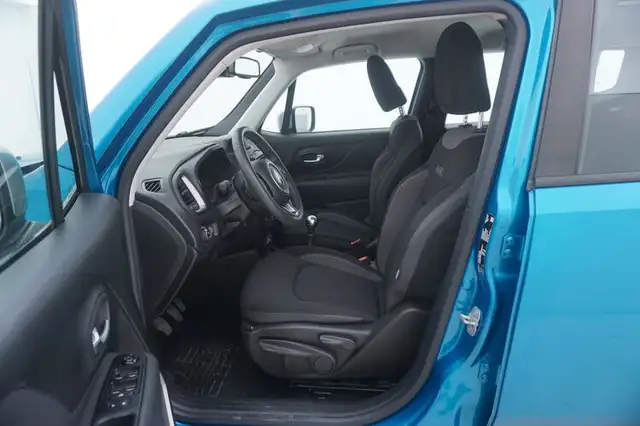 Jeep Renegade view 10