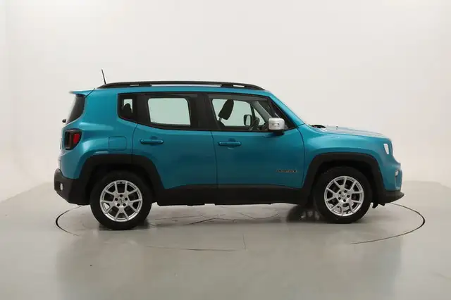 Jeep Renegade view 6