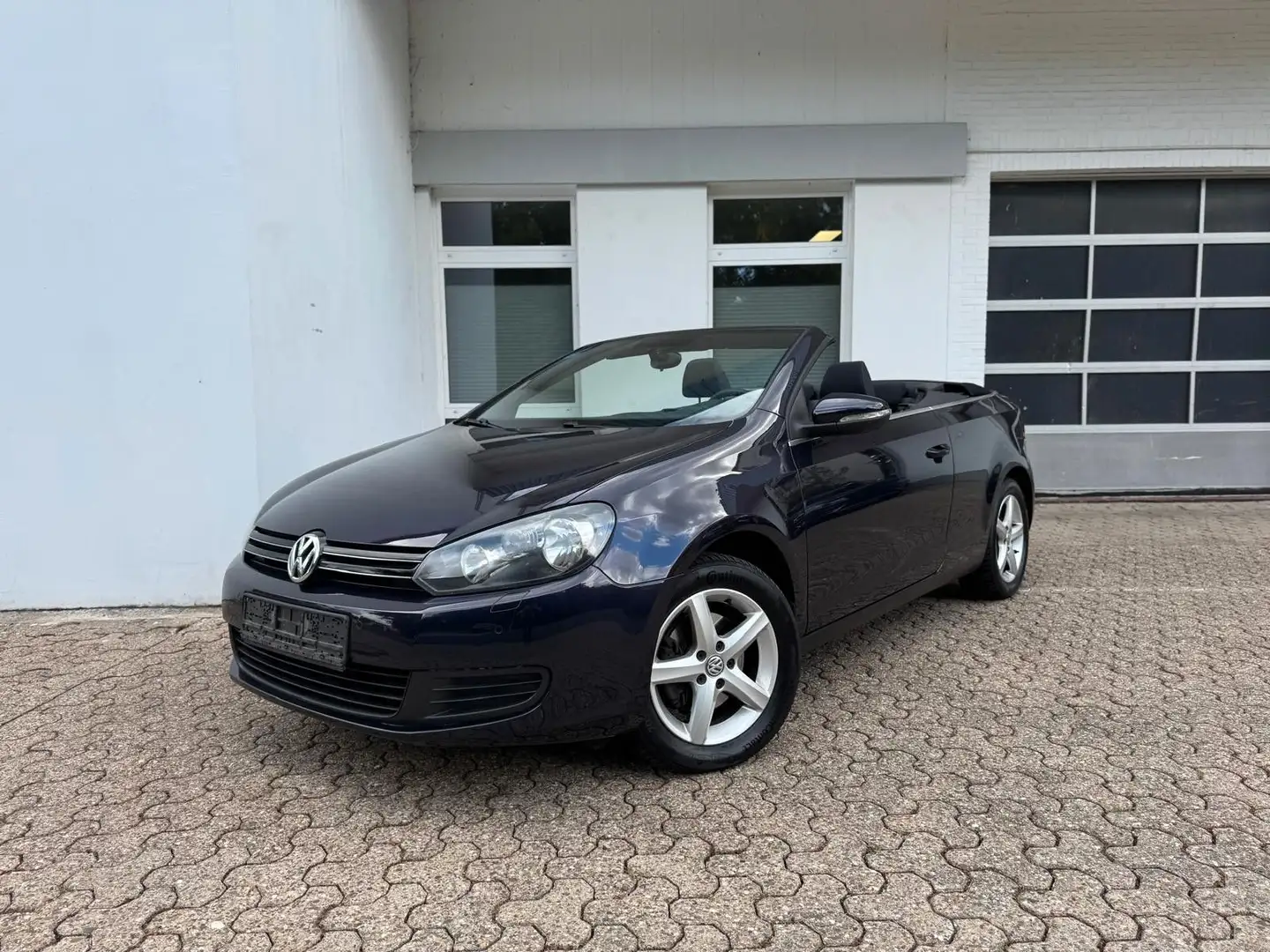 Volkswagen Golf 1.4 TSI Cabriolet Exclusive 2.Hand Navi AHK Violett - 2