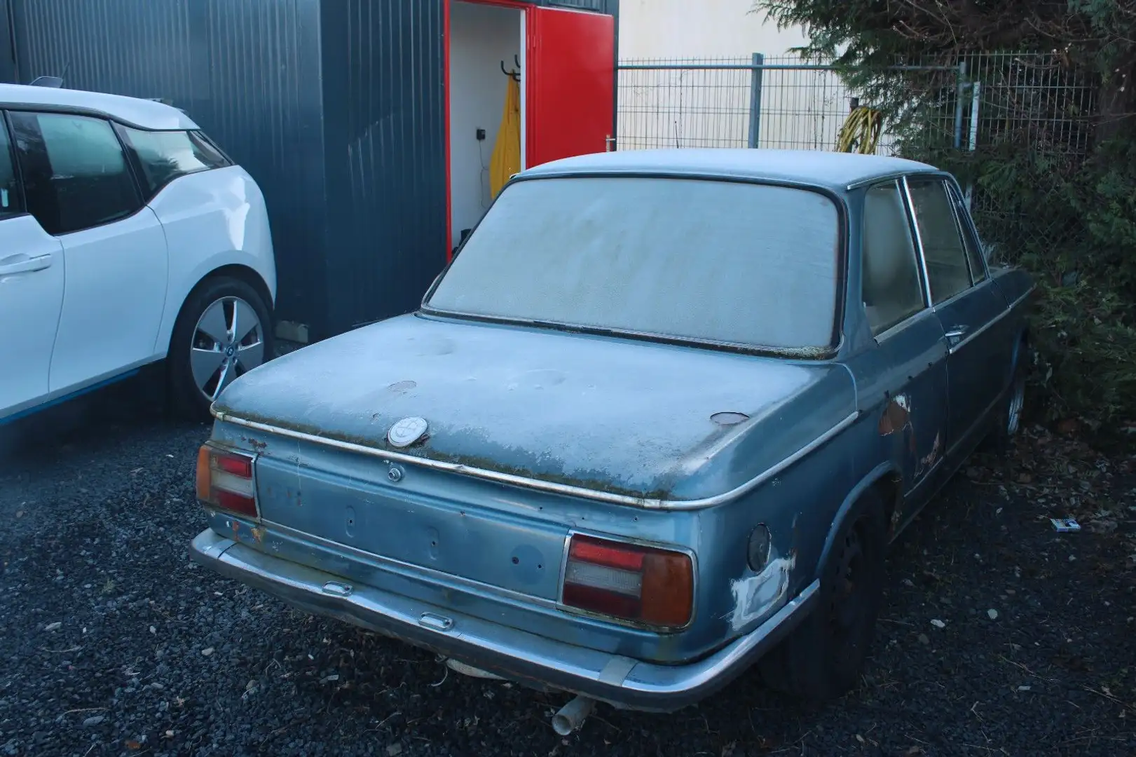 BMW 1600  BMW - 2