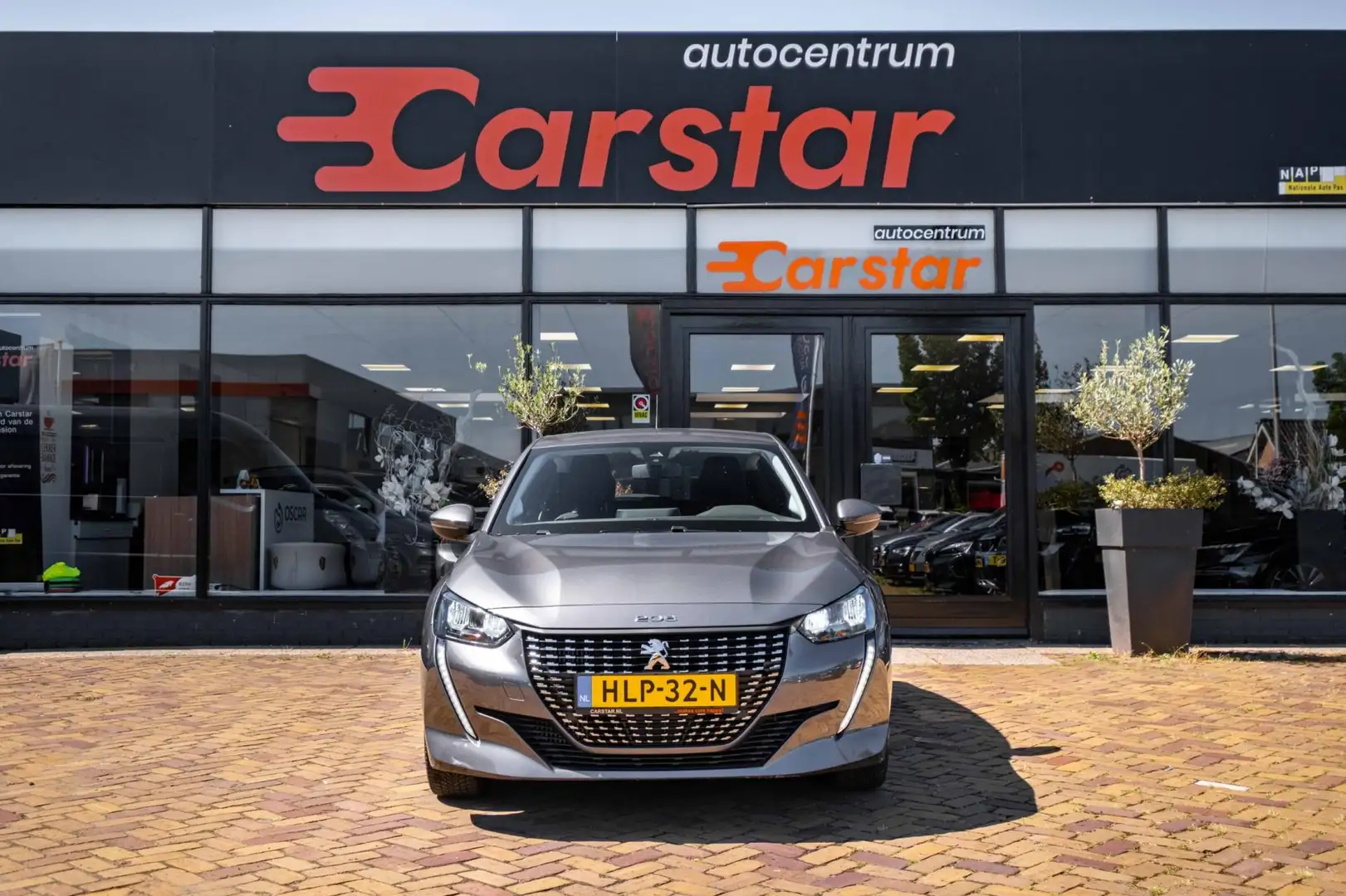 Peugeot 208 1.2 PureTech Active|Navi|Crusie|Camera Grau - 2
