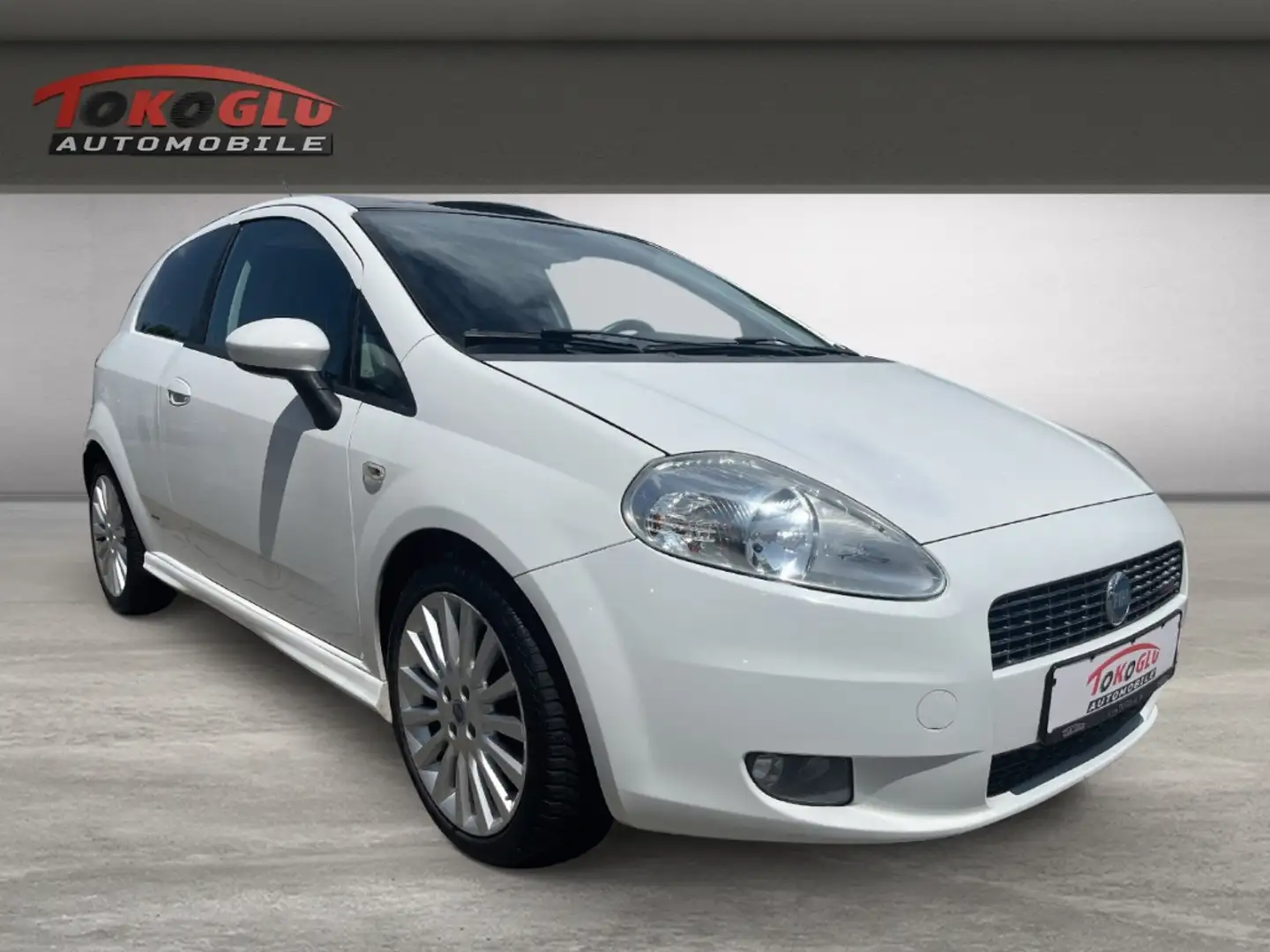Fiat Grande Punto 1.3 Multijet Sport 16V El. Panodach SD Berganfahra Weiß - 1