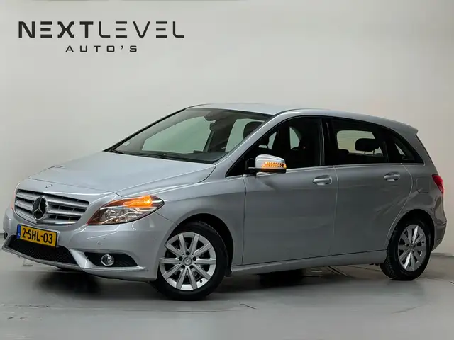 Mercedes-Benz B 180 AUTOMAAT Lage KM Dealeronderhouden Stoelverwarming