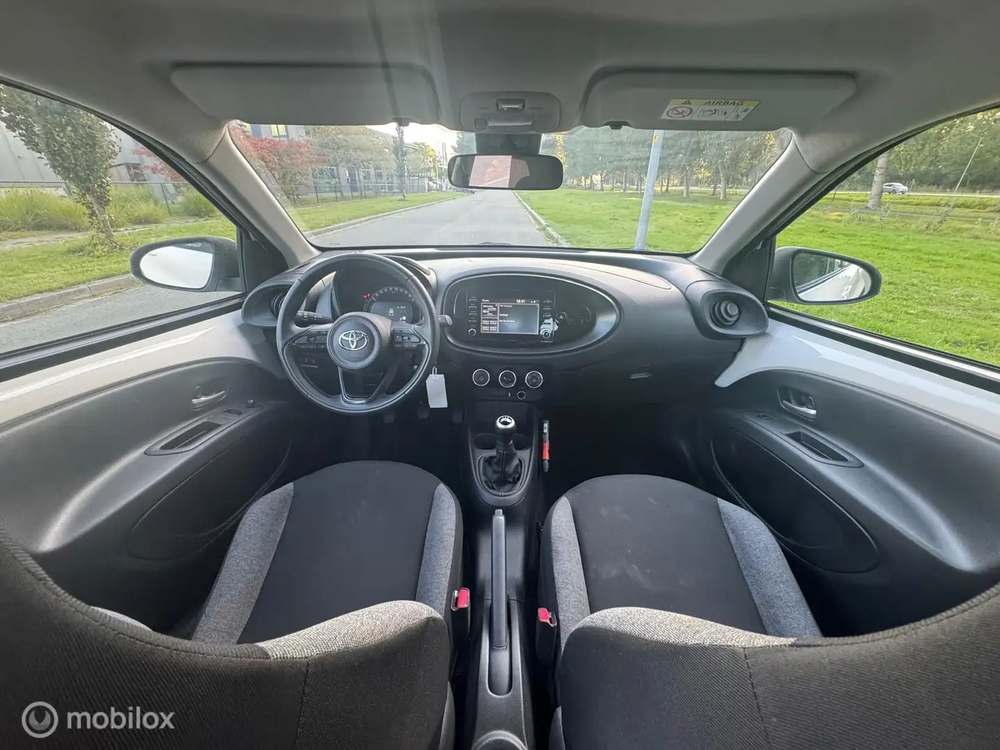 Toyota Aygo X 1.0 VVT-i MT Carplay Camera Airco Cruise BTW Blanco - 2