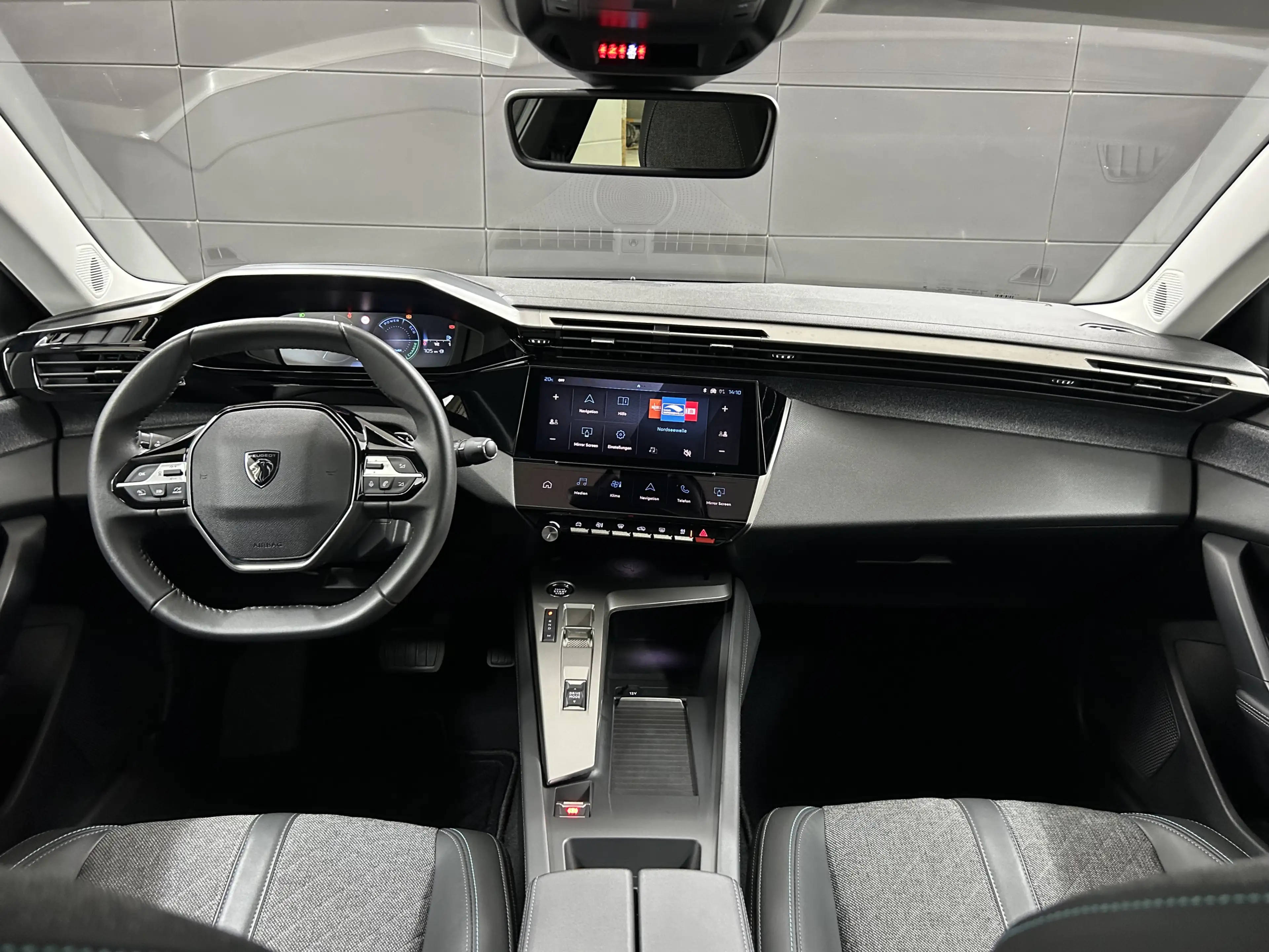 Peugeot 408 Hybrid 136 Allure+ACC+360*+LED+DAB+CarPlay — photo 9