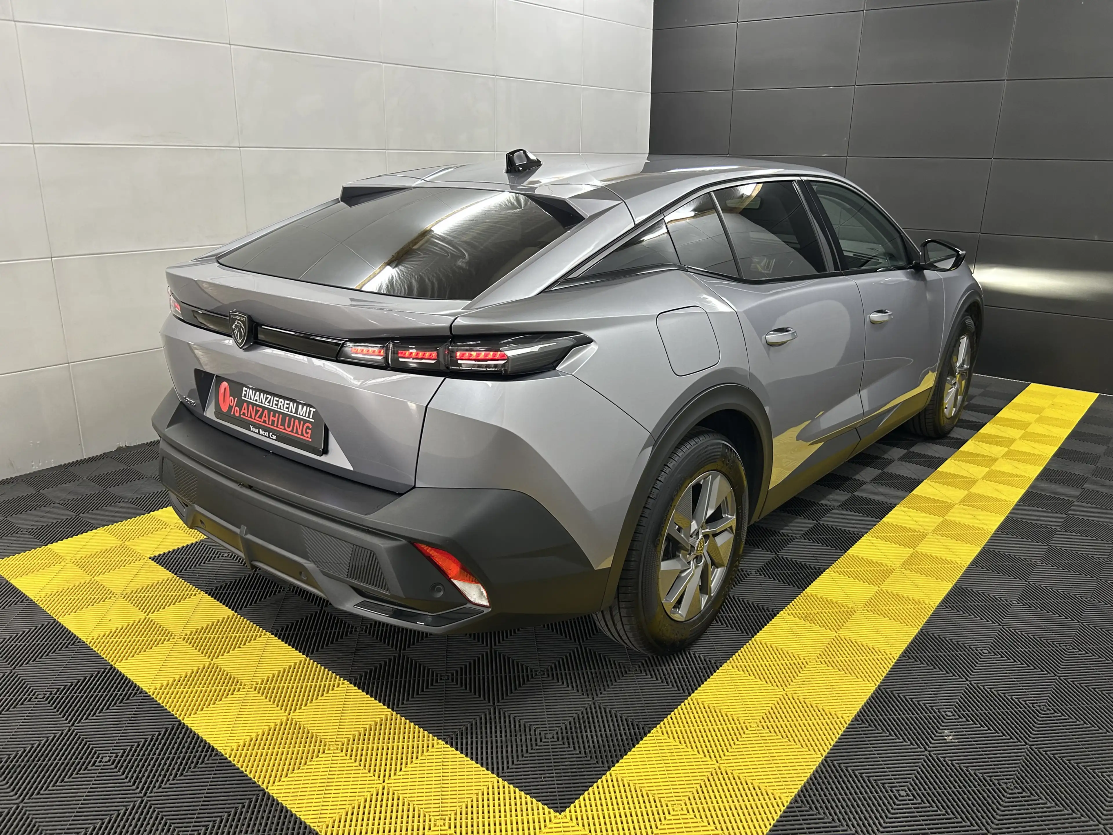 Peugeot 408 Hybrid 136 Allure+ACC+360*+LED+DAB+CarPlay — photo 4